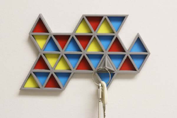 Multi-Color Key Rack (AKA Tetra-key-dron, Mosaic key holder, Tri-dangles) | 3d print model