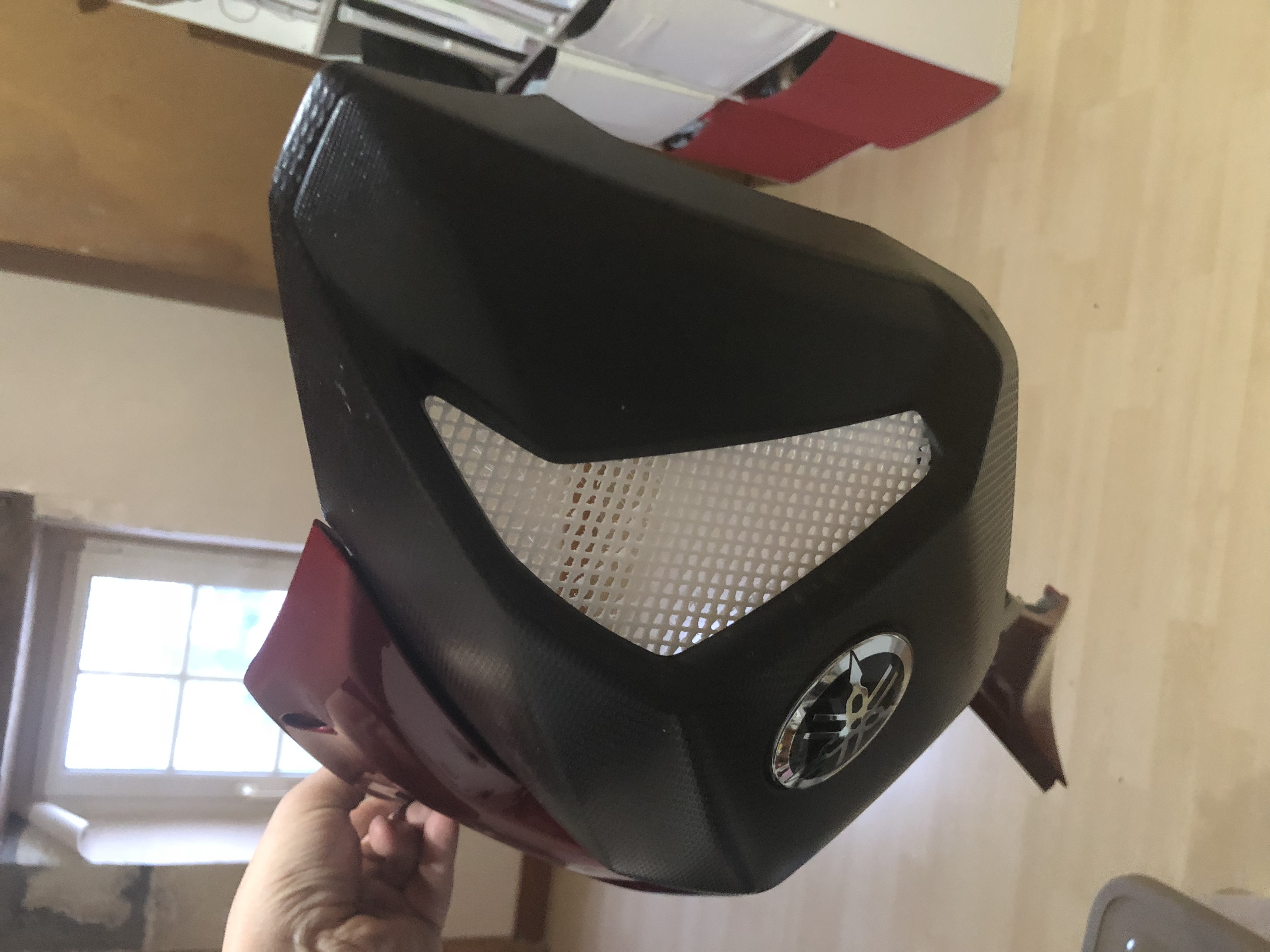 Grille MT07