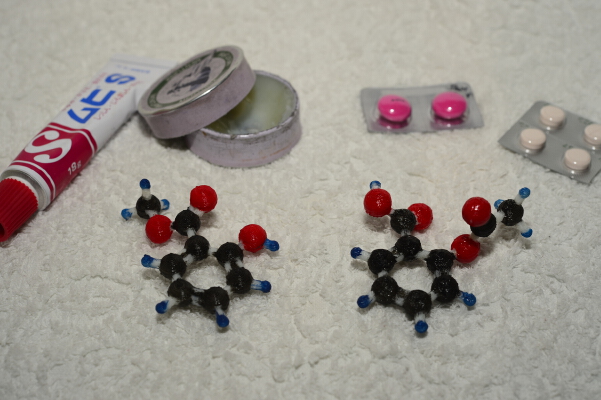 Wintergreen oil and Aspirin - OpenSCAD generated from chemical SDF files | 3d print model
