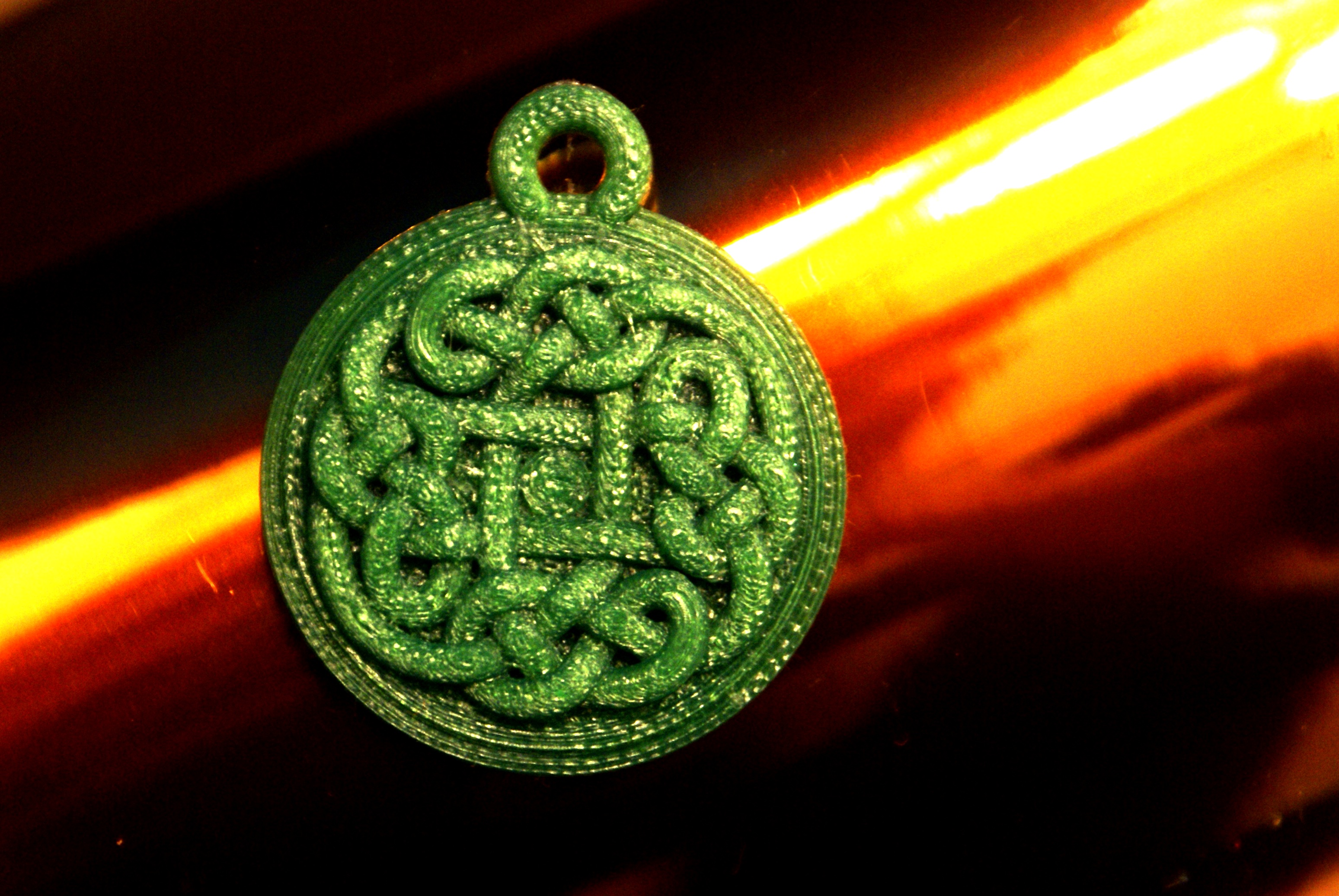 Tinne - Celtic Knot Charm