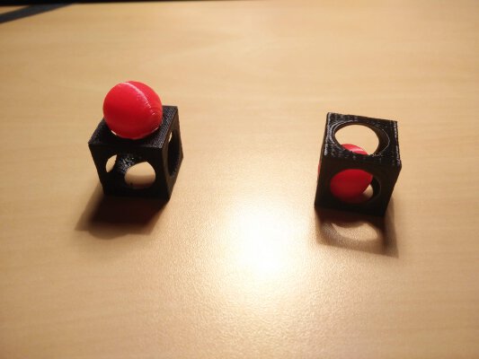 Tour de Magie : Balle Prisonnière __ Magic Trick : Locked Ball | 3d print model