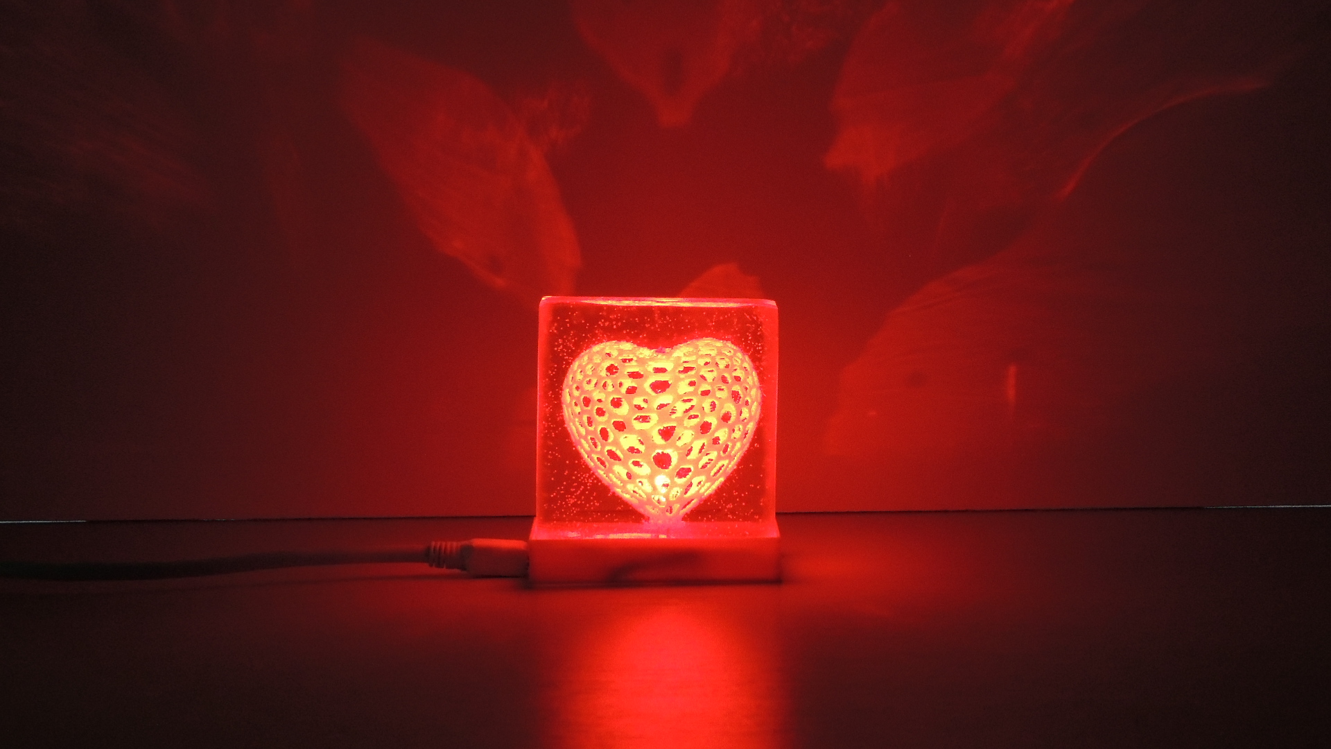 Voronoi Heart Lamp
