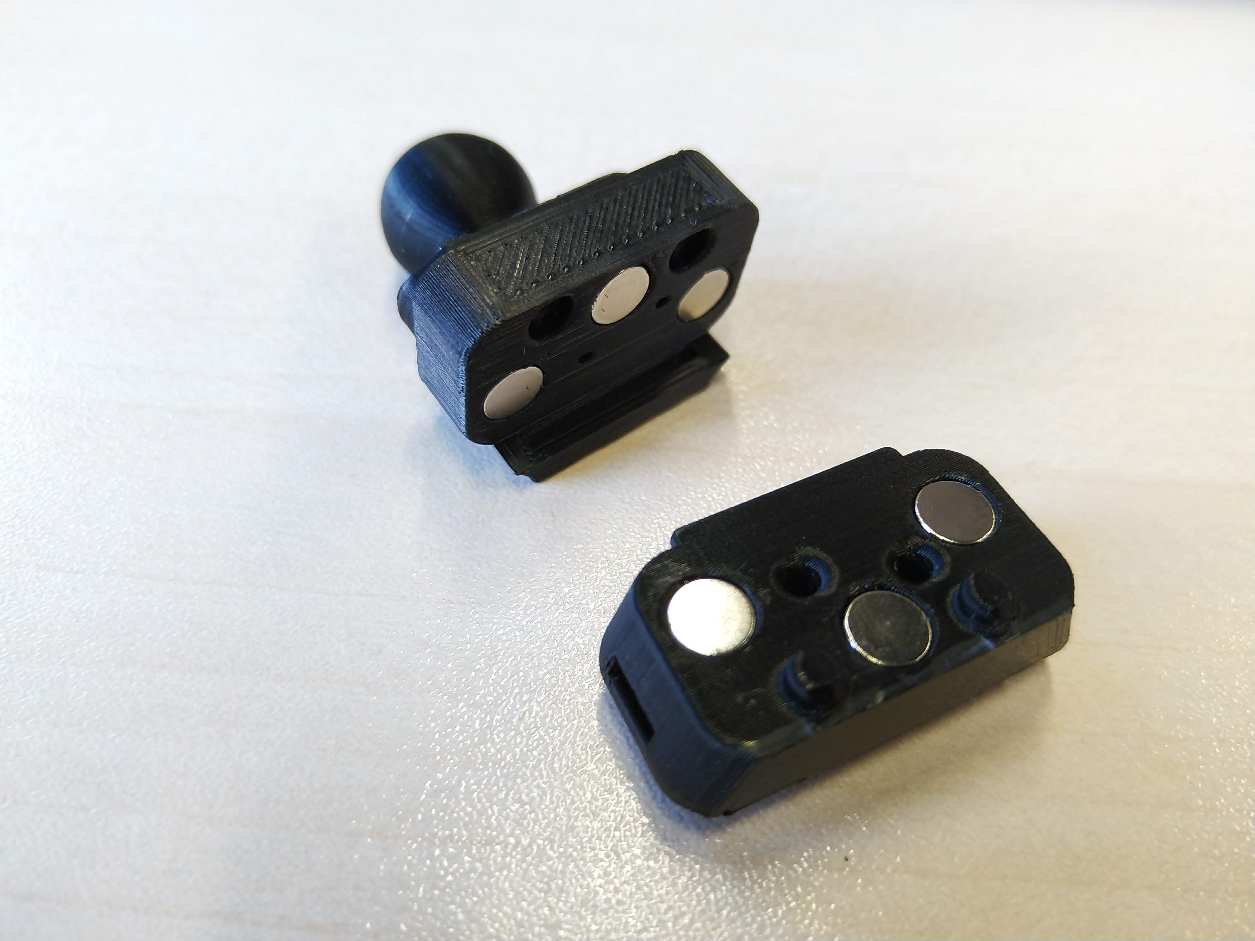 Xiaomi YI Car DVR magnet holder