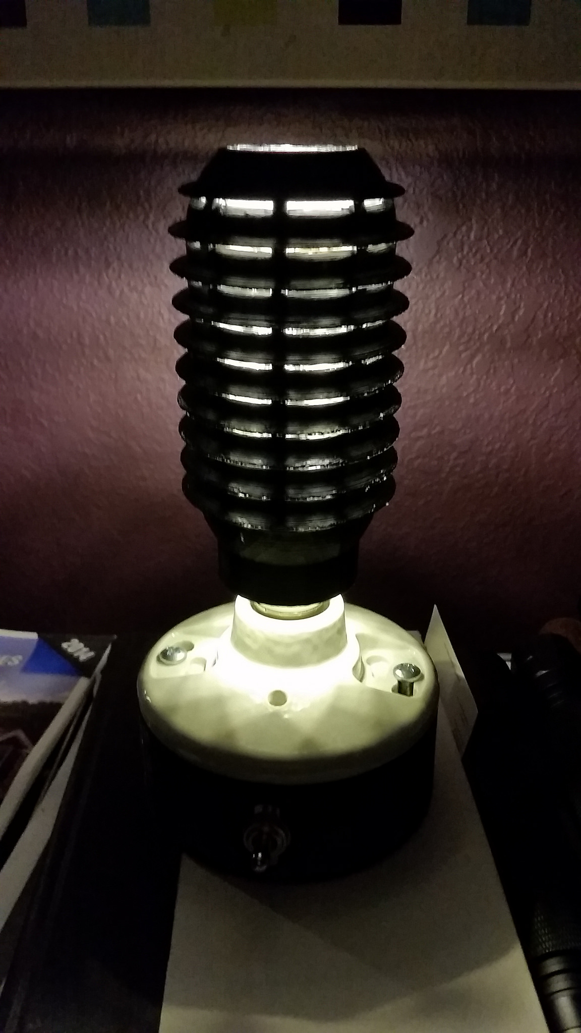 Stand-alone diffused lamp