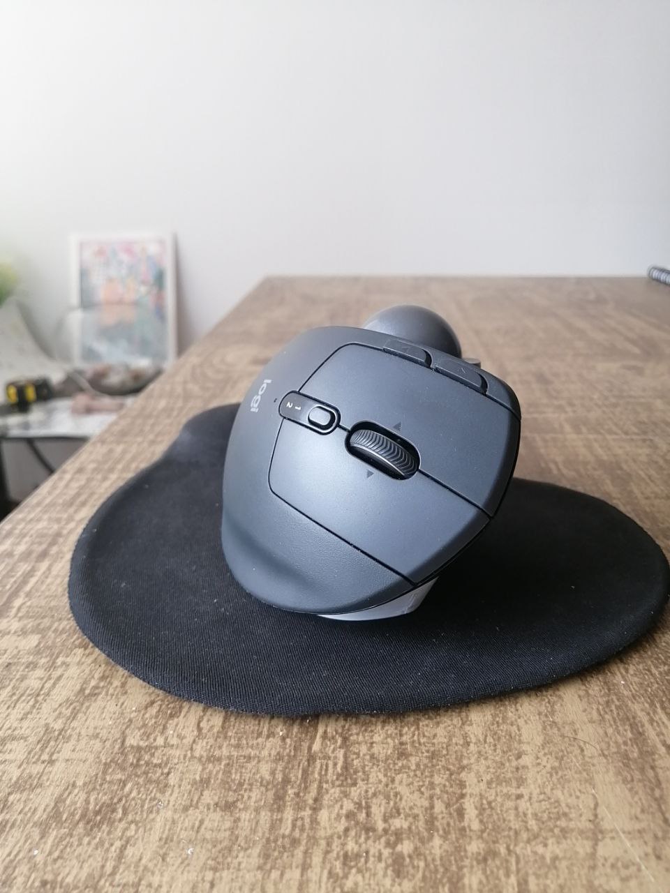 Logitech MX ERGO 20° degree base + Trackball key