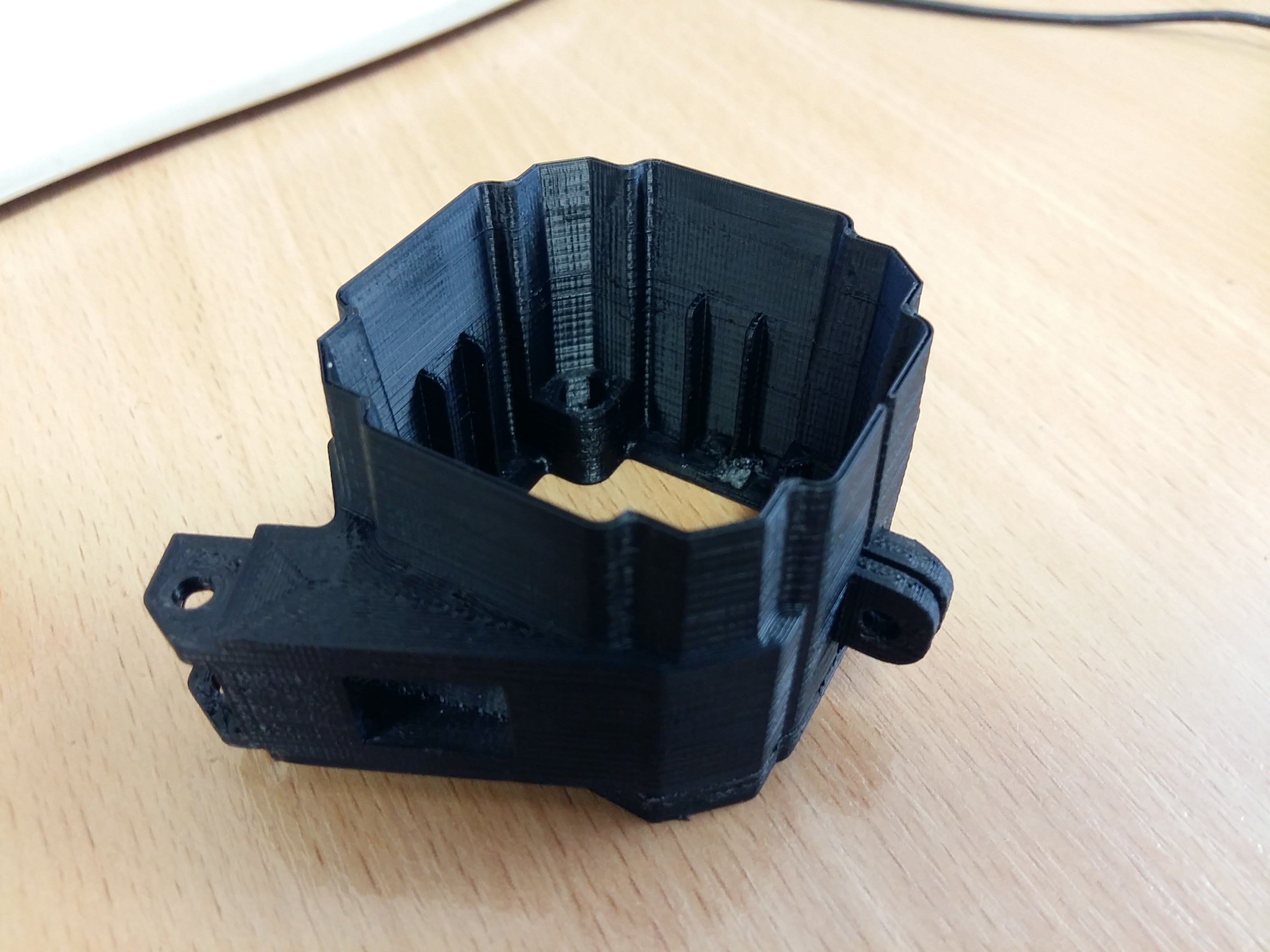 Chain tail and fan mount for Nema 17