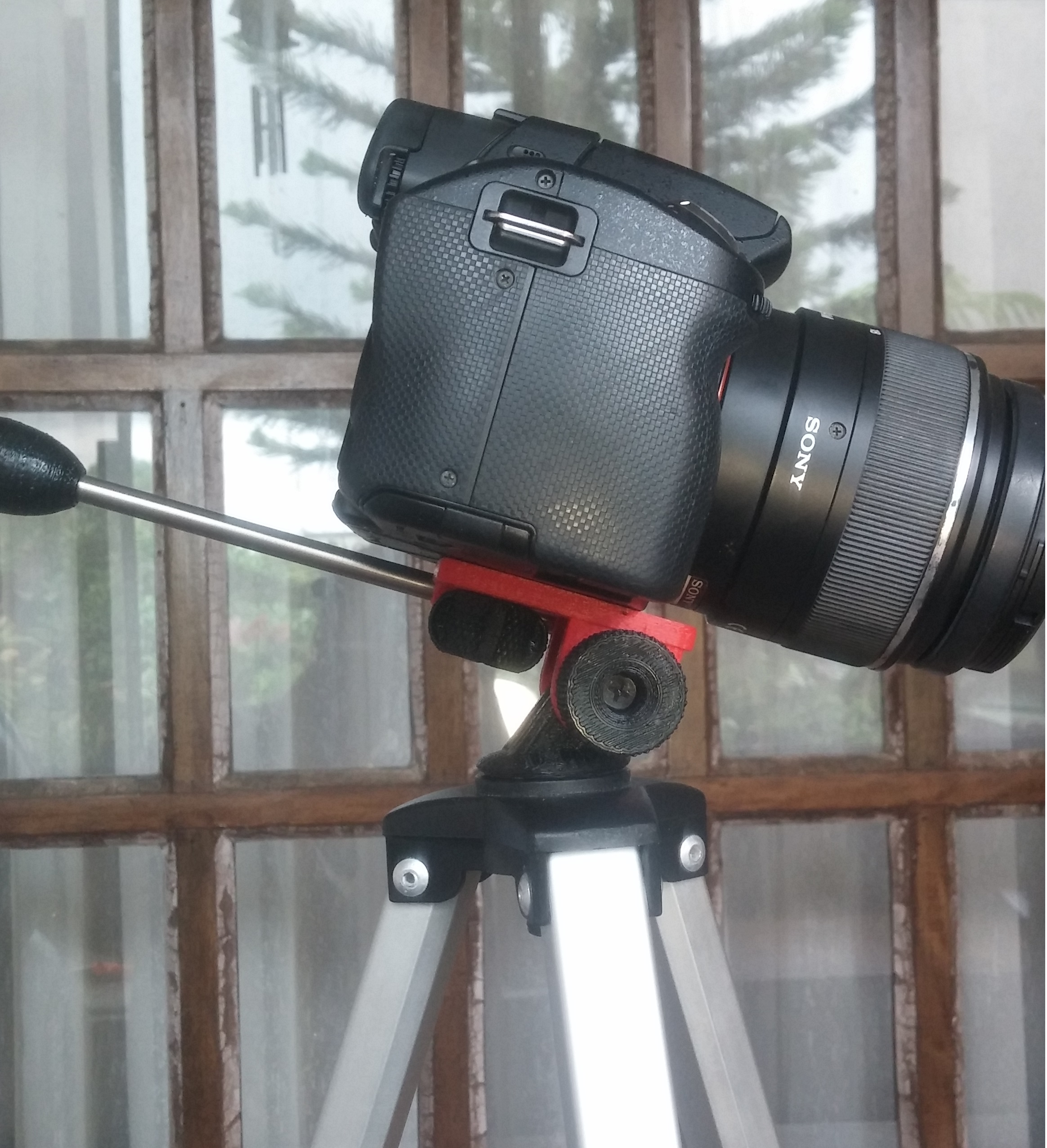 Camera tripod universal head