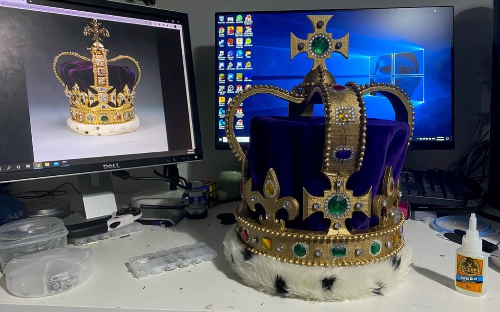 St Edwards' Crown - 21cm Diameter