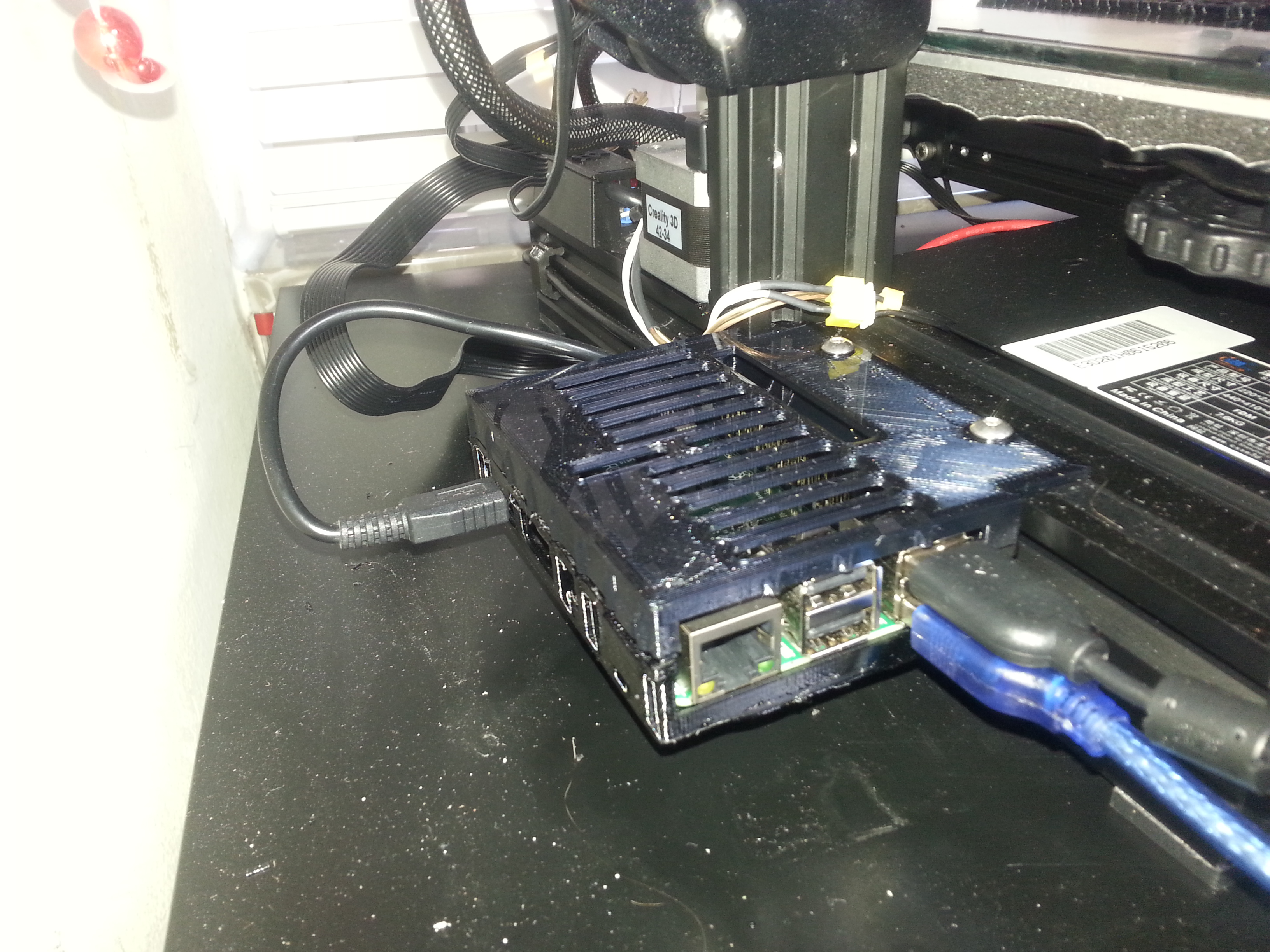 Raspberry pi 3 case with Ender 3 mount