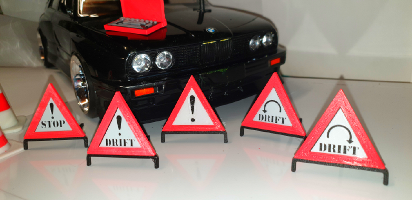 Warndreieck verschiedene Inlays Stop Drift 1:10 Diorama Deko Race Driften RC Car warning triangle | 3d print model