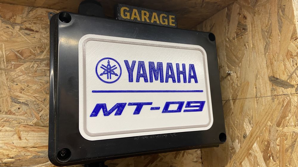 Yamaha MT09 shield