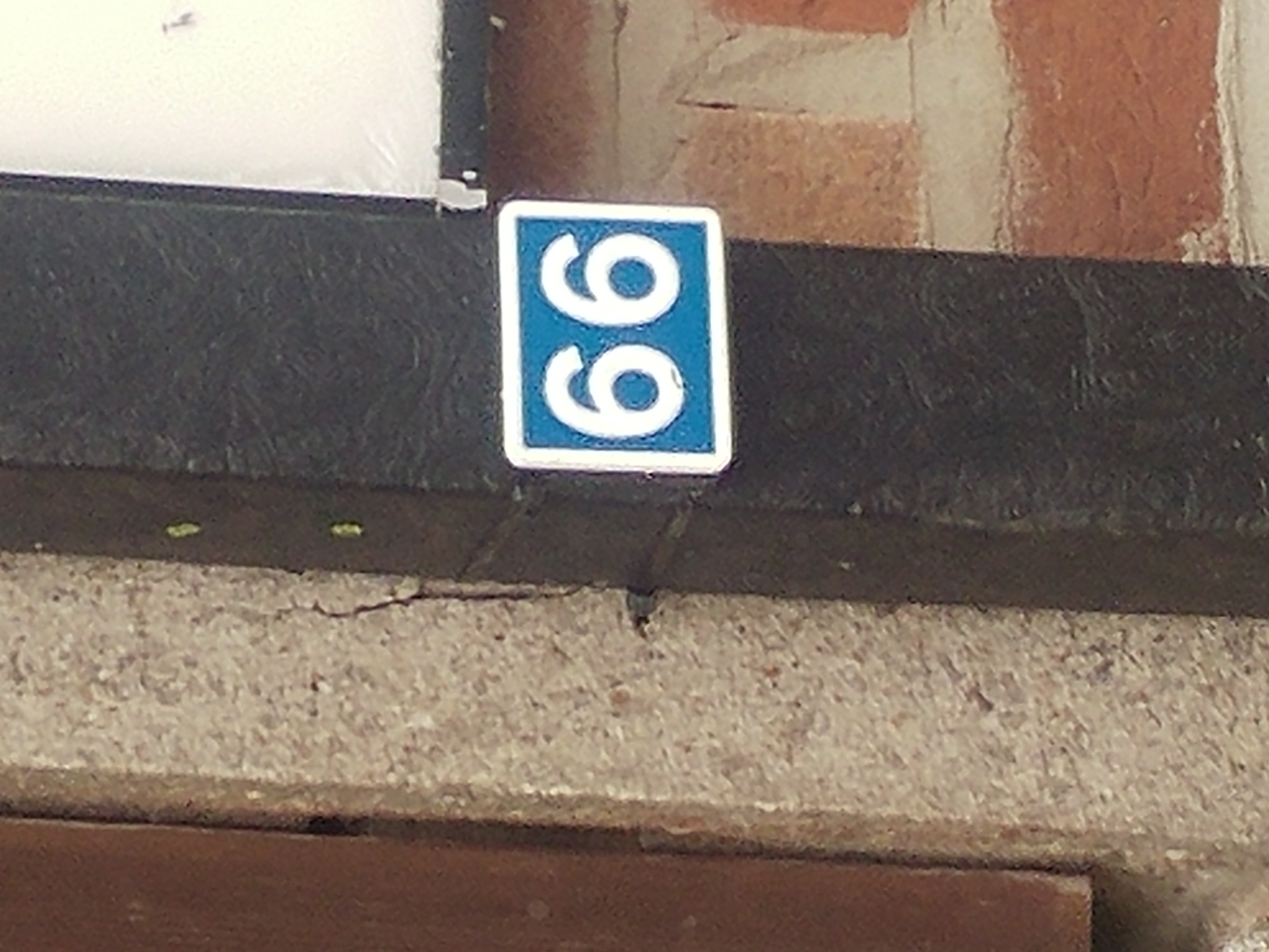 e4960468-9de1-4e78-a859-e7e4fa0c03e1
