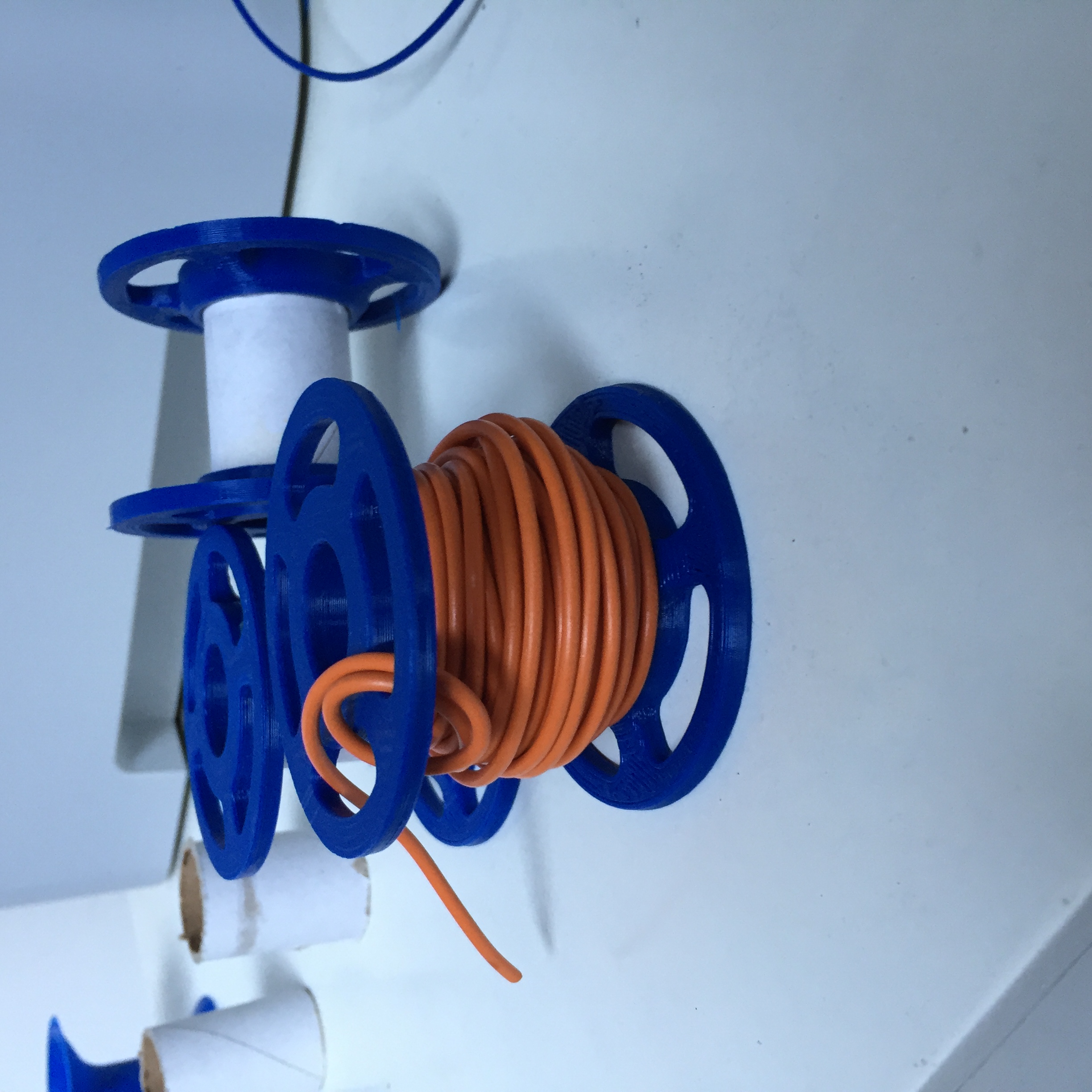 Wire spool