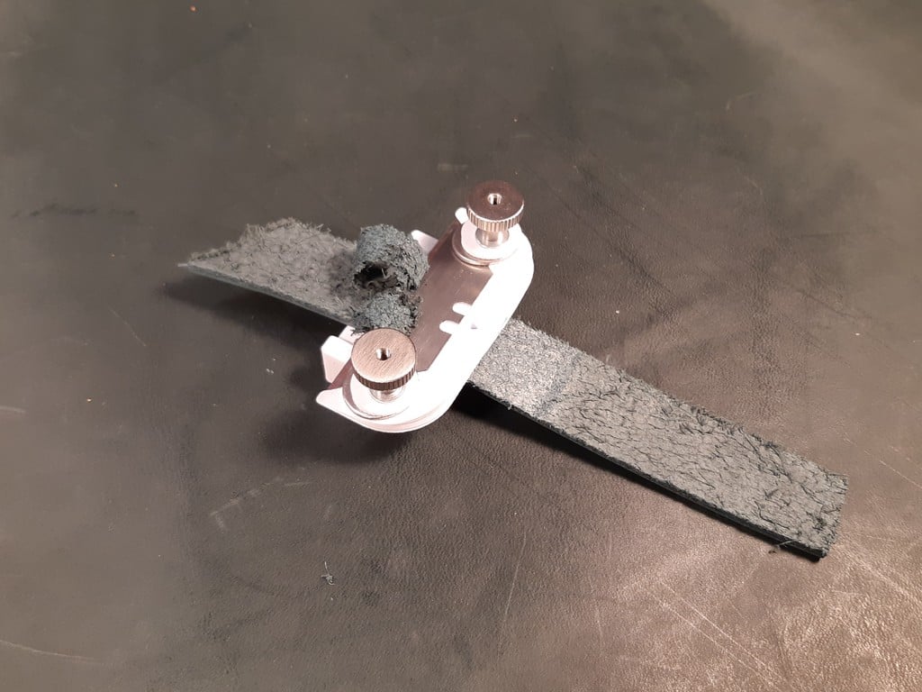 Leather splitter