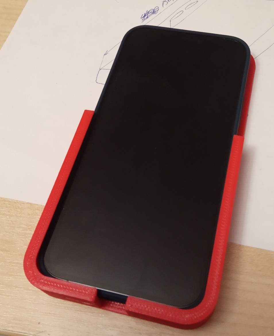 Iphone 12 Pro with silicone case magnet car mount