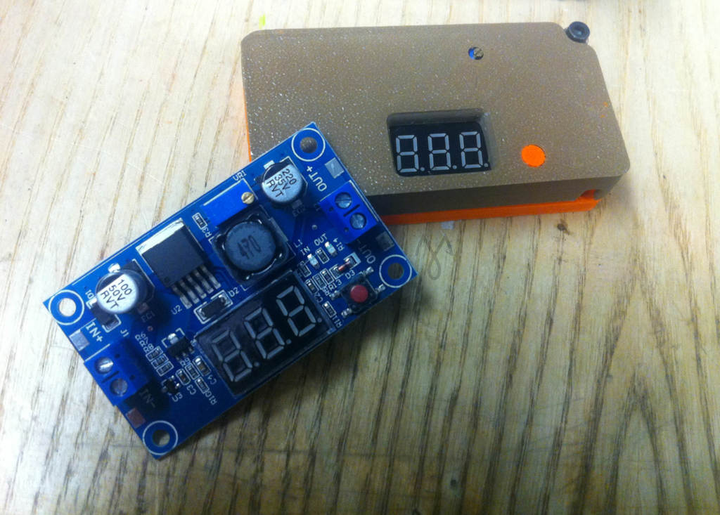 DC-DC LM2596 Enclosure with features