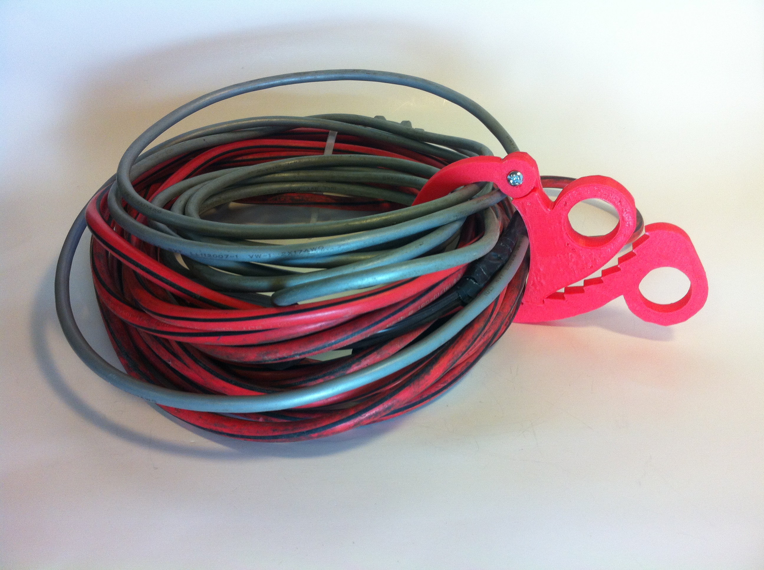 Ratcheting Cable Clamp