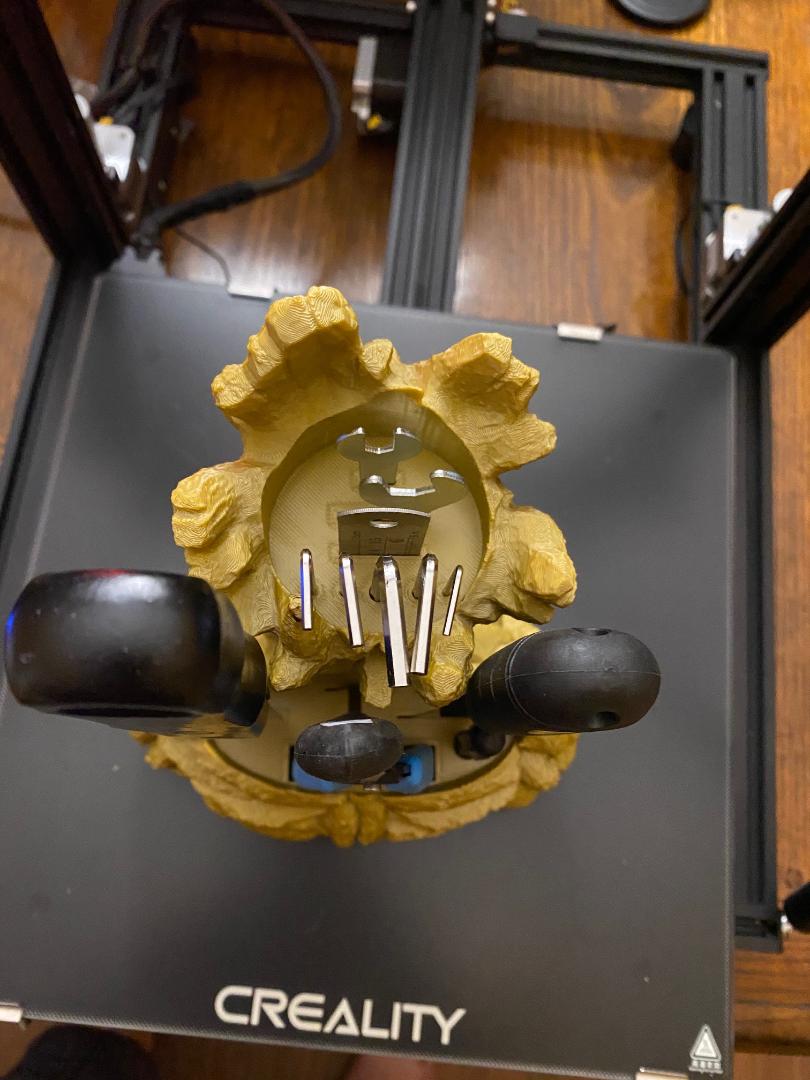 Groot Tool Holder