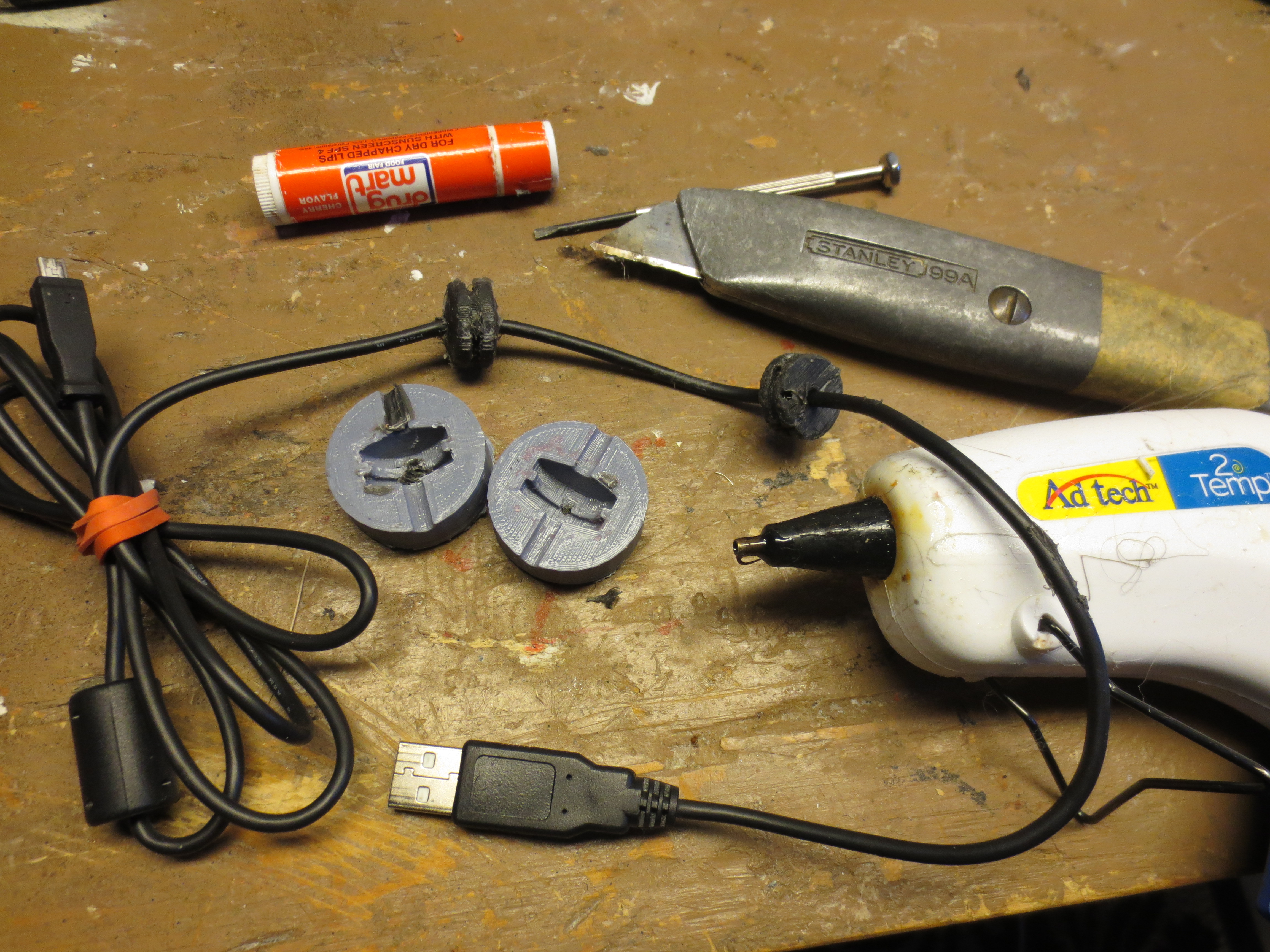 Grommet-on-Cable Overmold Generator