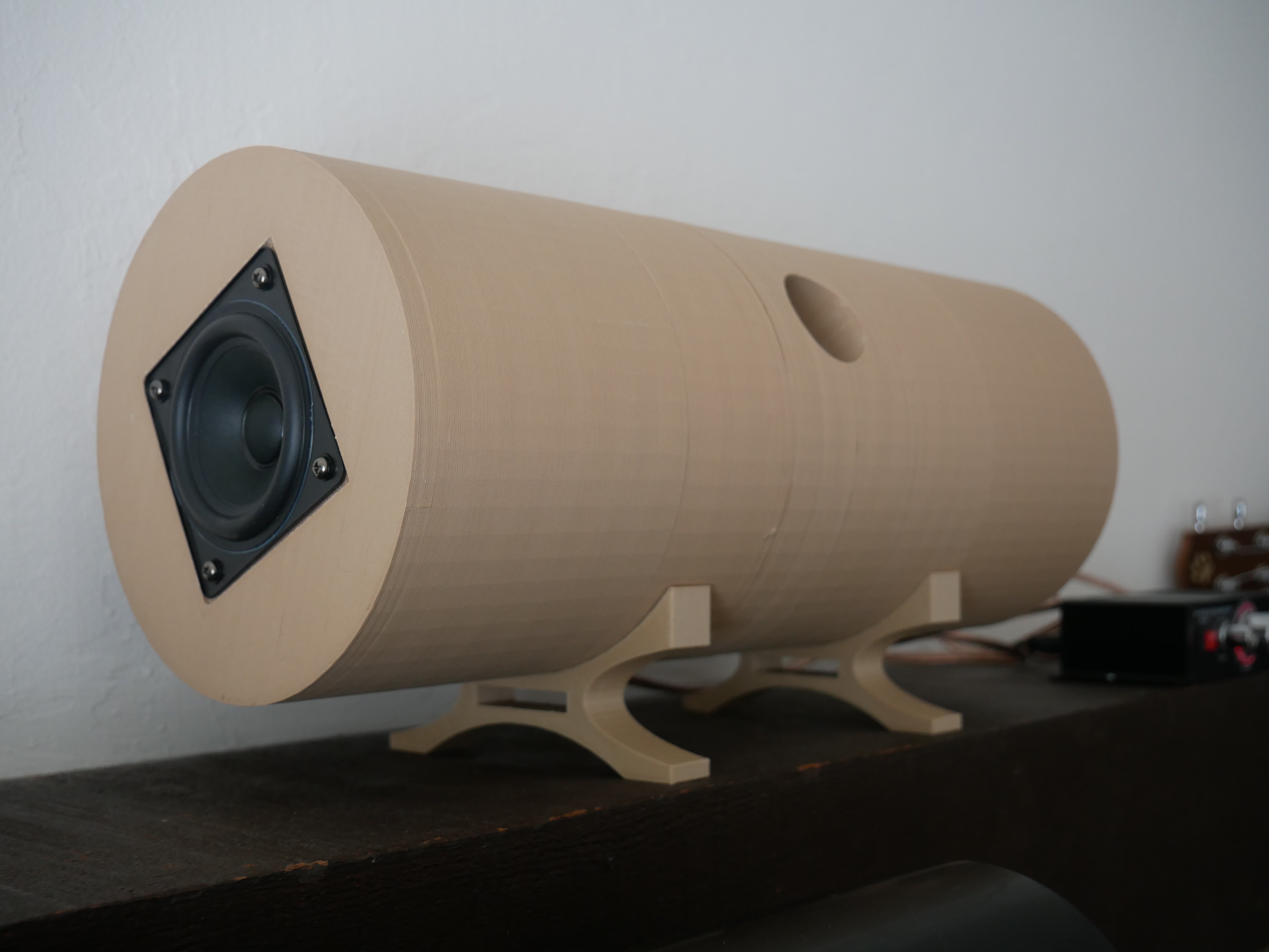 Relaxing TAIKO Speaker (太鼓スピーカー)