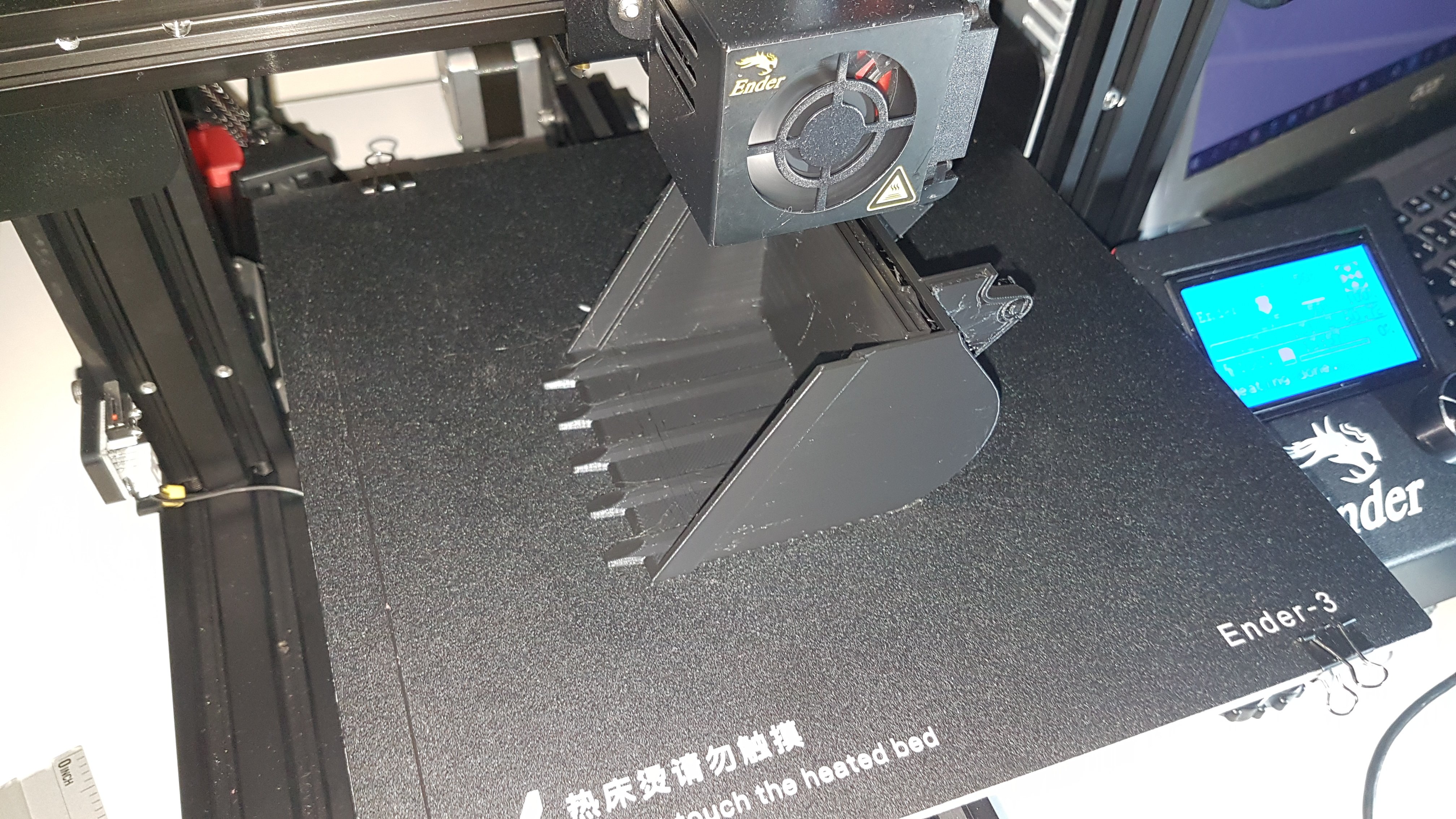 3c7da928-c6bc-40ed-b3d8-c1ff29a22906