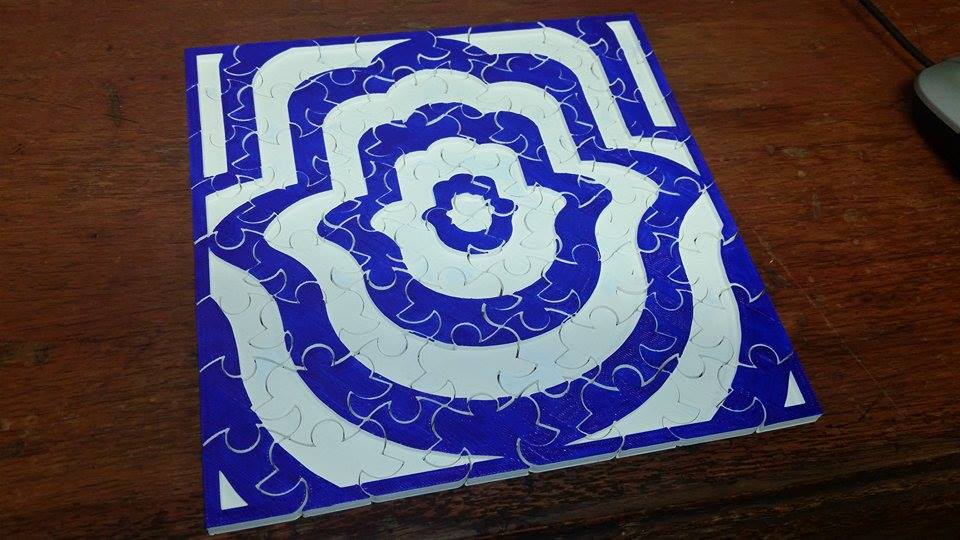 Israel Hamsa Puzzle, 64 Pieces