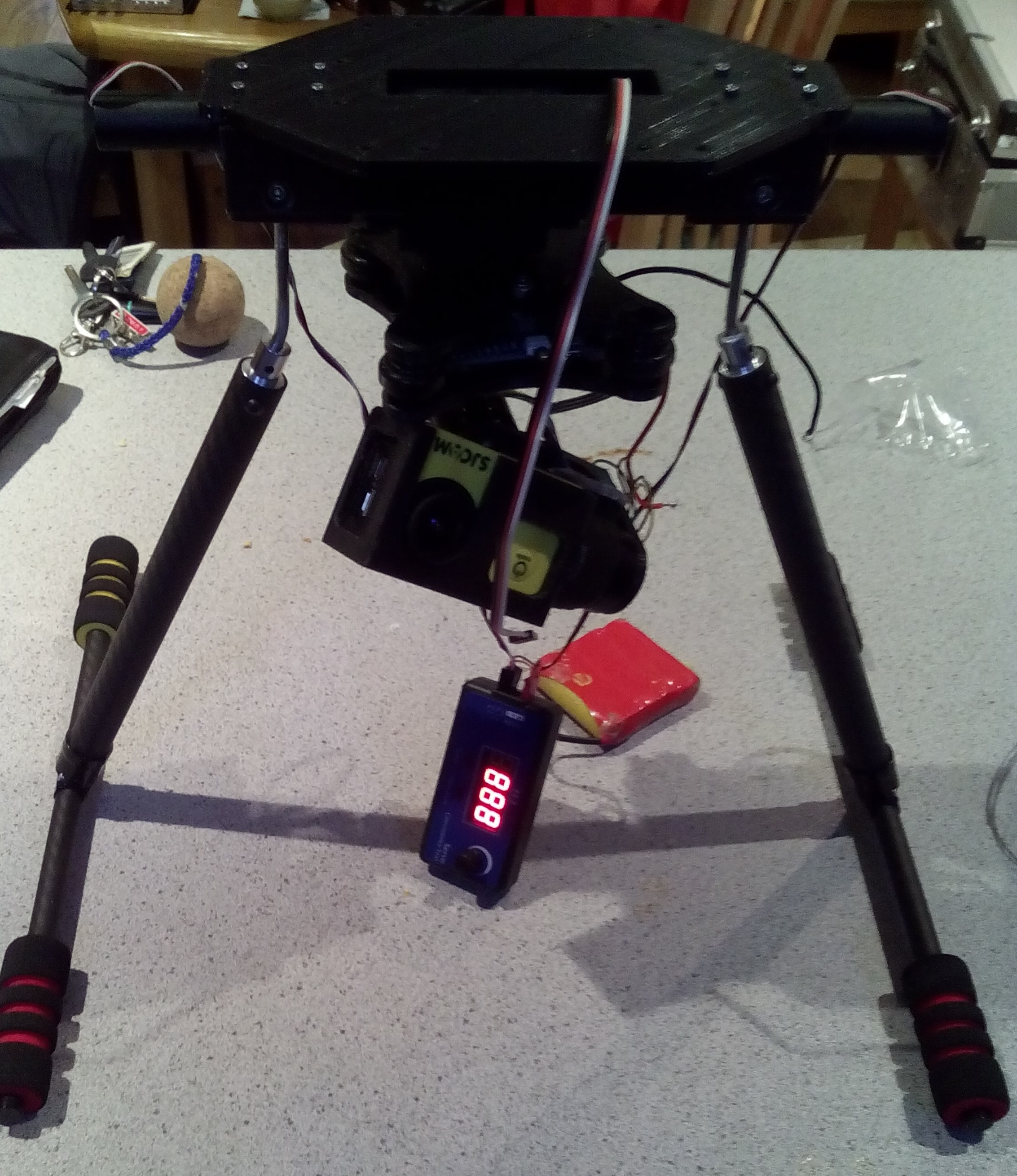 Retractable landing gear and 3 axis gimbal for hexcopter_quadcopter with SJ4000 cam