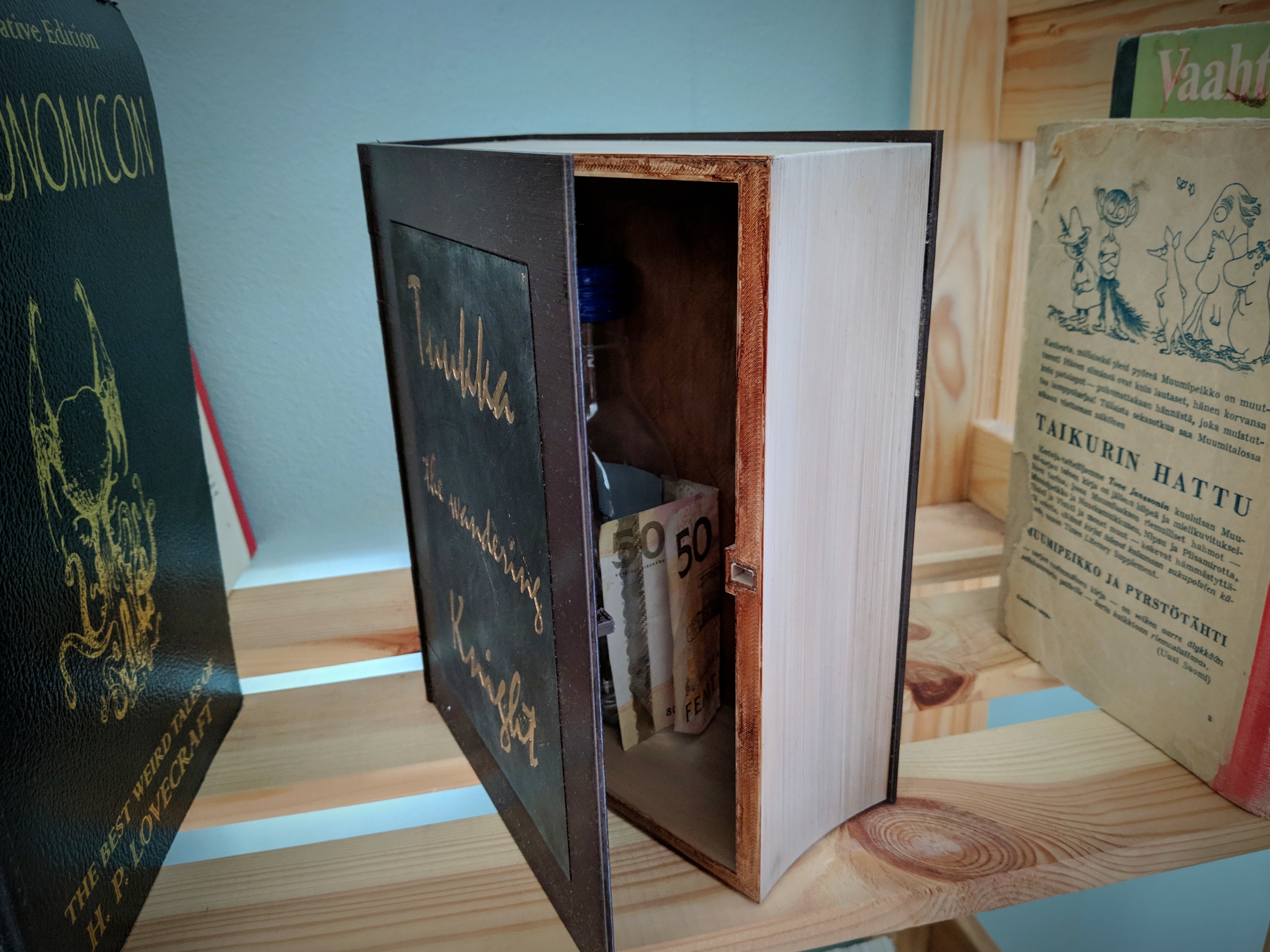 Book Hide (Large)