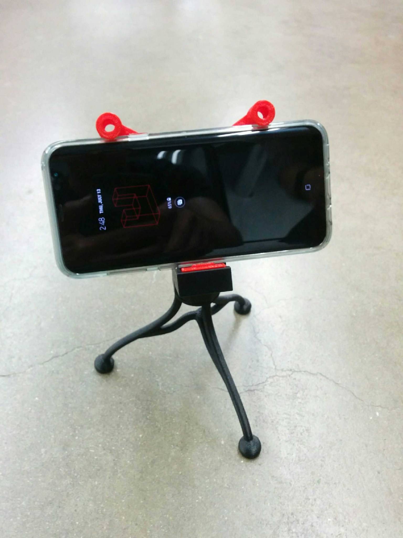 Galaxy s8+ Tripod_phone stand_charging dock (With case)