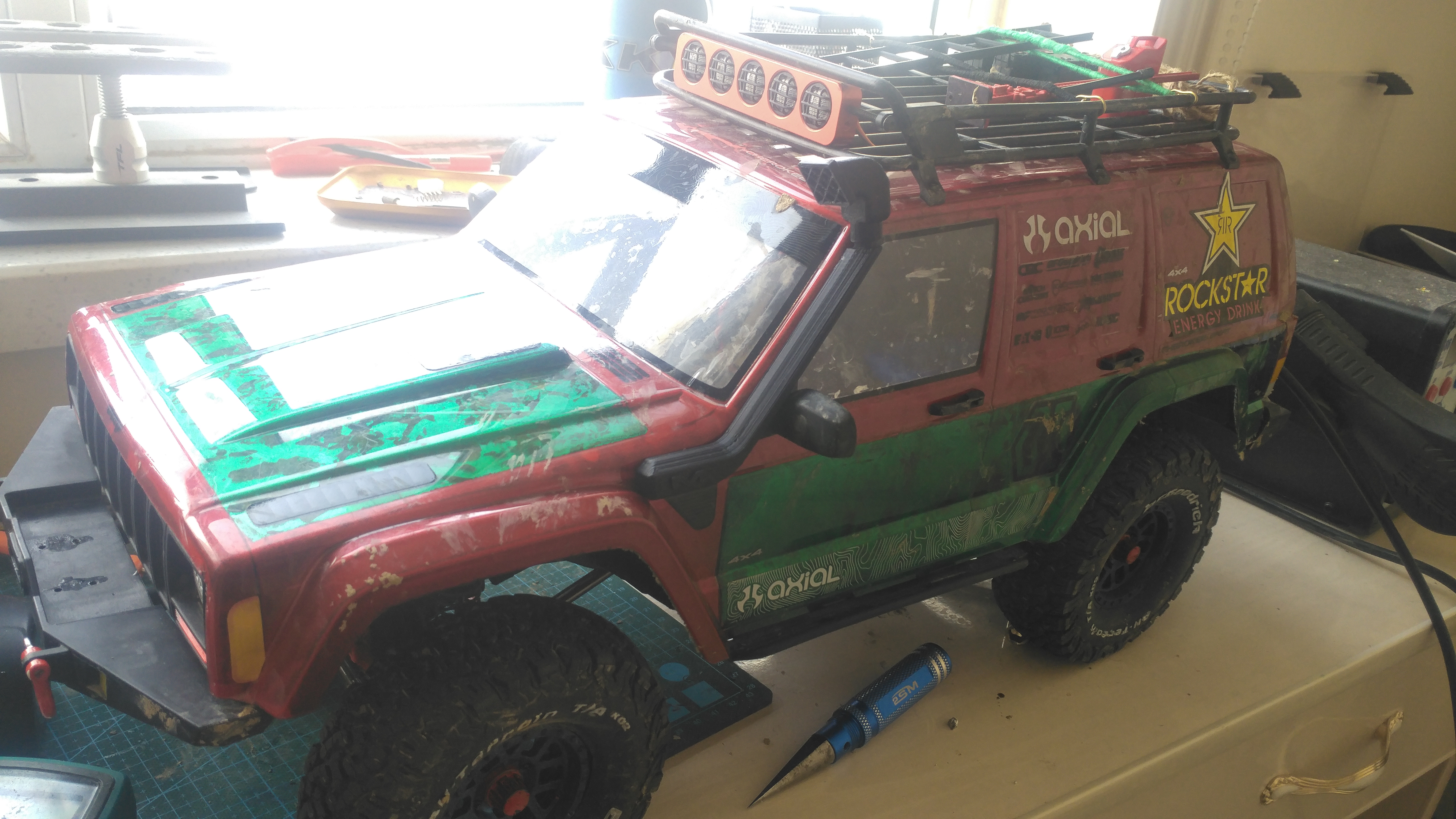 Axial SCX 10-ii CHEROKEE Snorkel