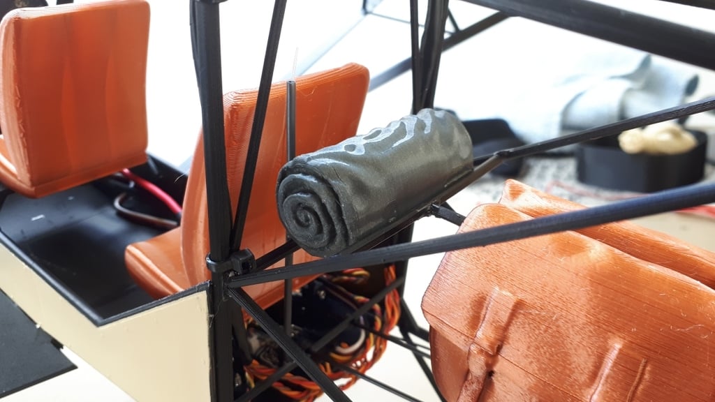 Planeprint Big Bobber - rolled-up blanket