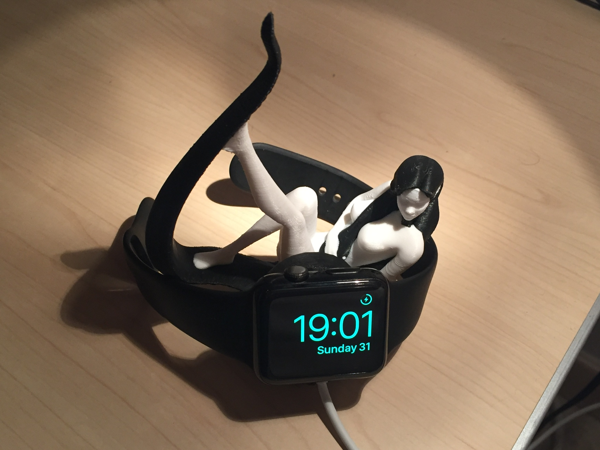 Sexy Apple Watch dock (dual extrusion)