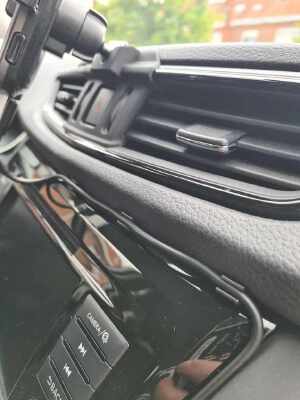 fixing usb cable on car dashboard | 3d print model