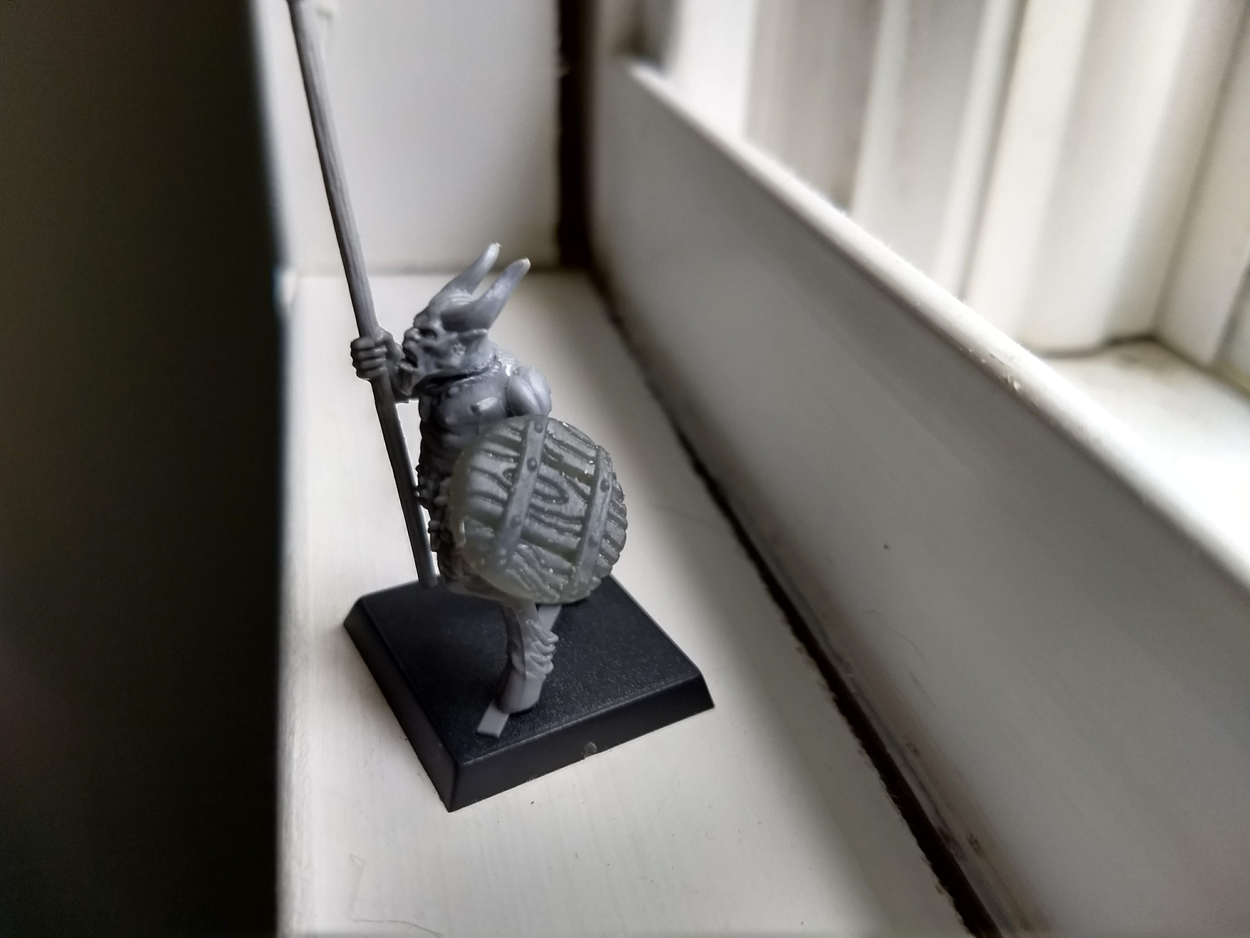 28mm Wooden Shield (Round)