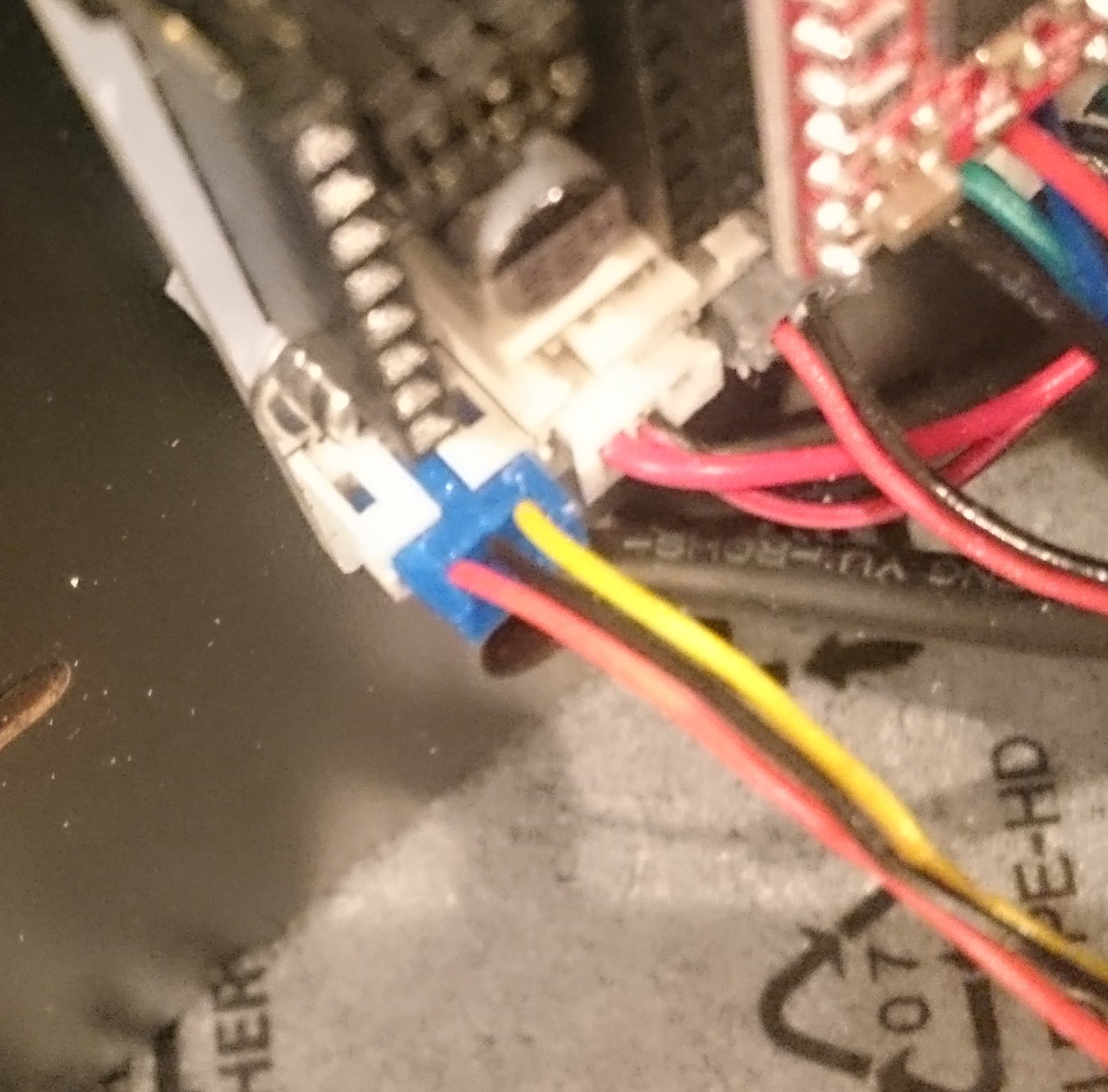3-pin fan connector (molex)