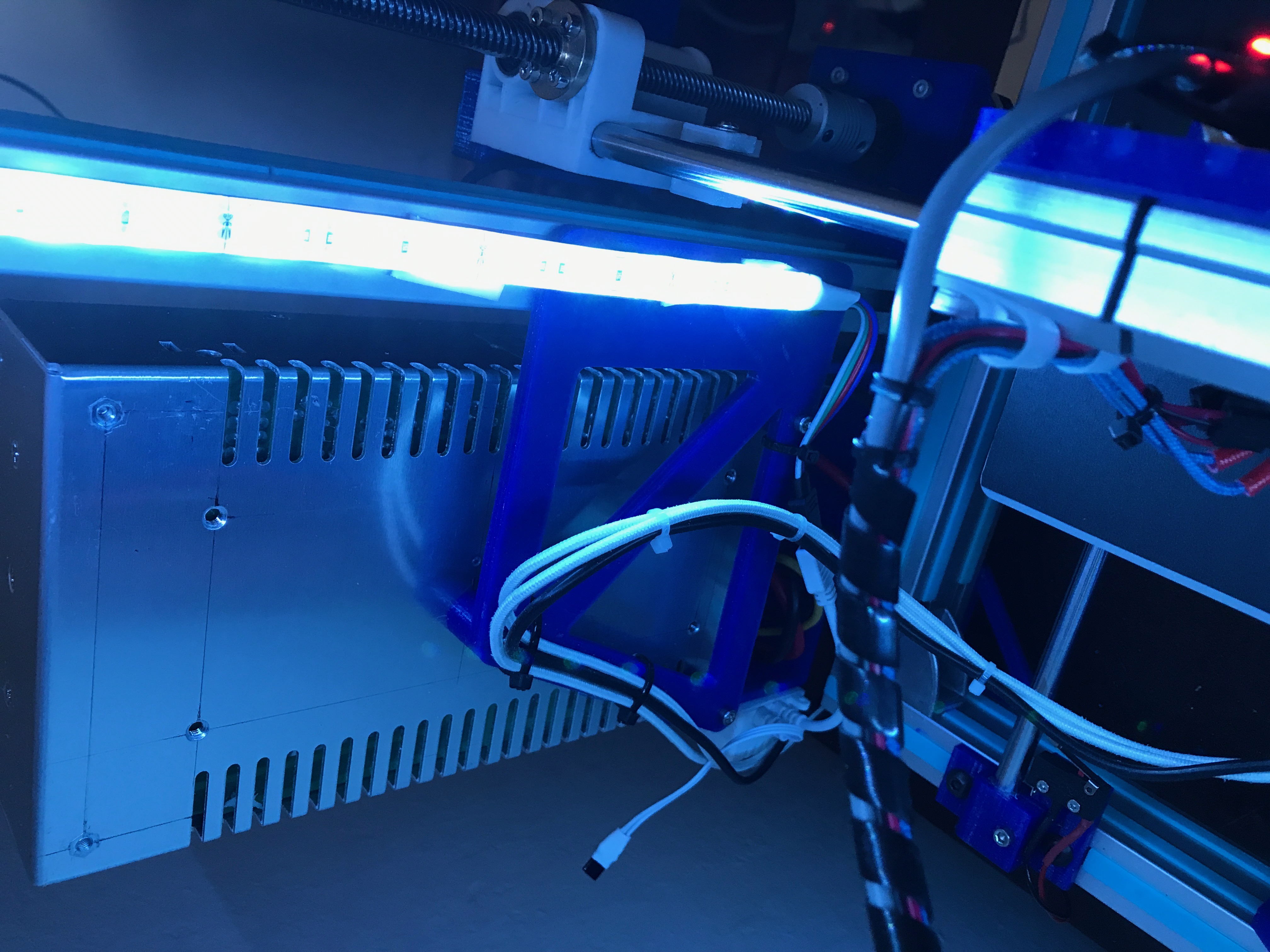 30a 360w Power Supply mount and switch mount for the AM8 frame (2020 or 2040 extrusion)