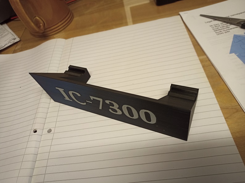 icom 7300 stand