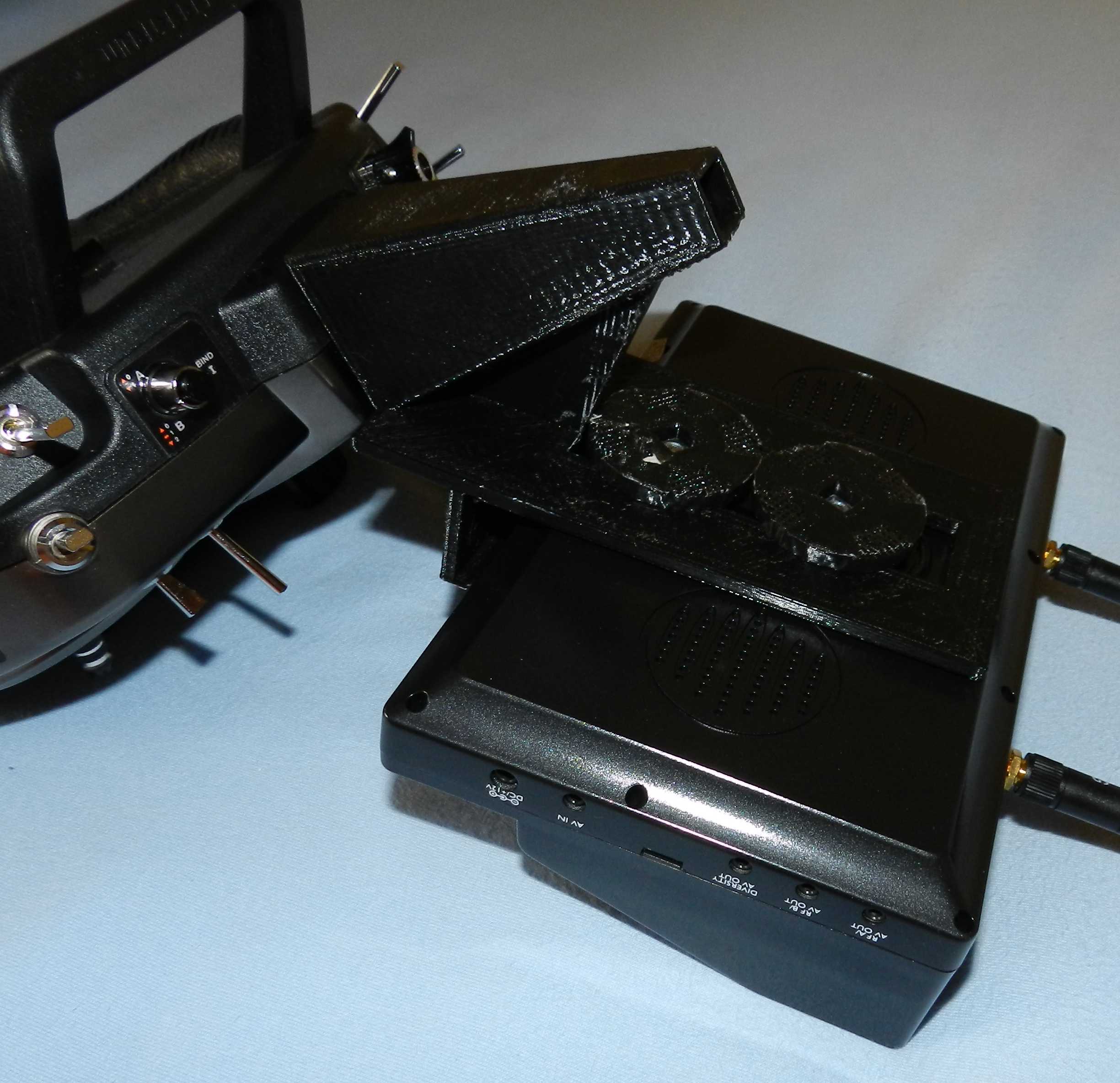 Spectrum DX-9 FPV Monitor holder for Boscam RX-LCD5802 Diversity Monitor
