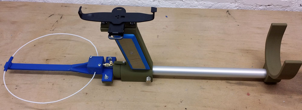 Mini-Loop VHF Antenna for RDF