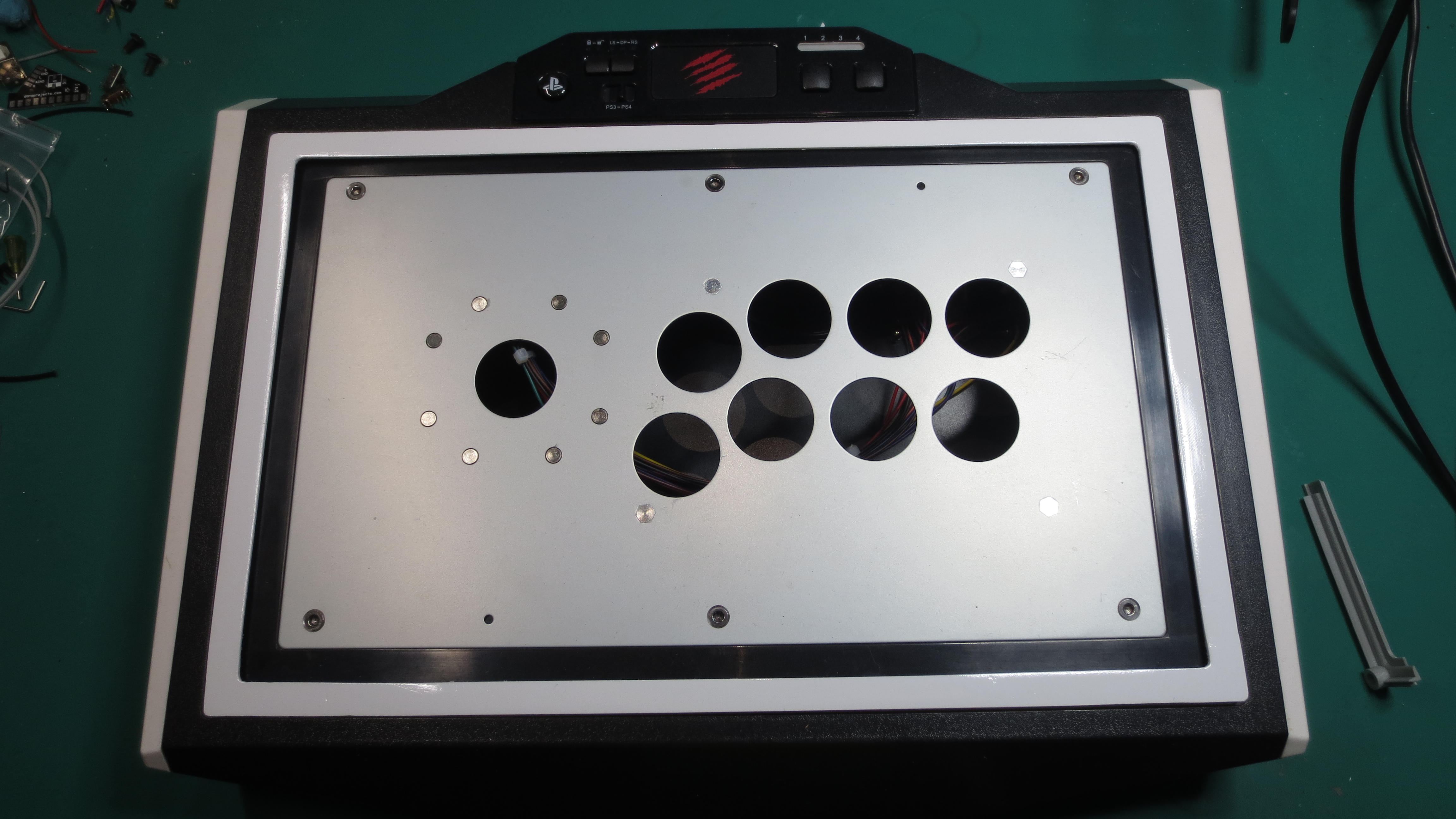 Madcatz TE2_TE2+ Bezel