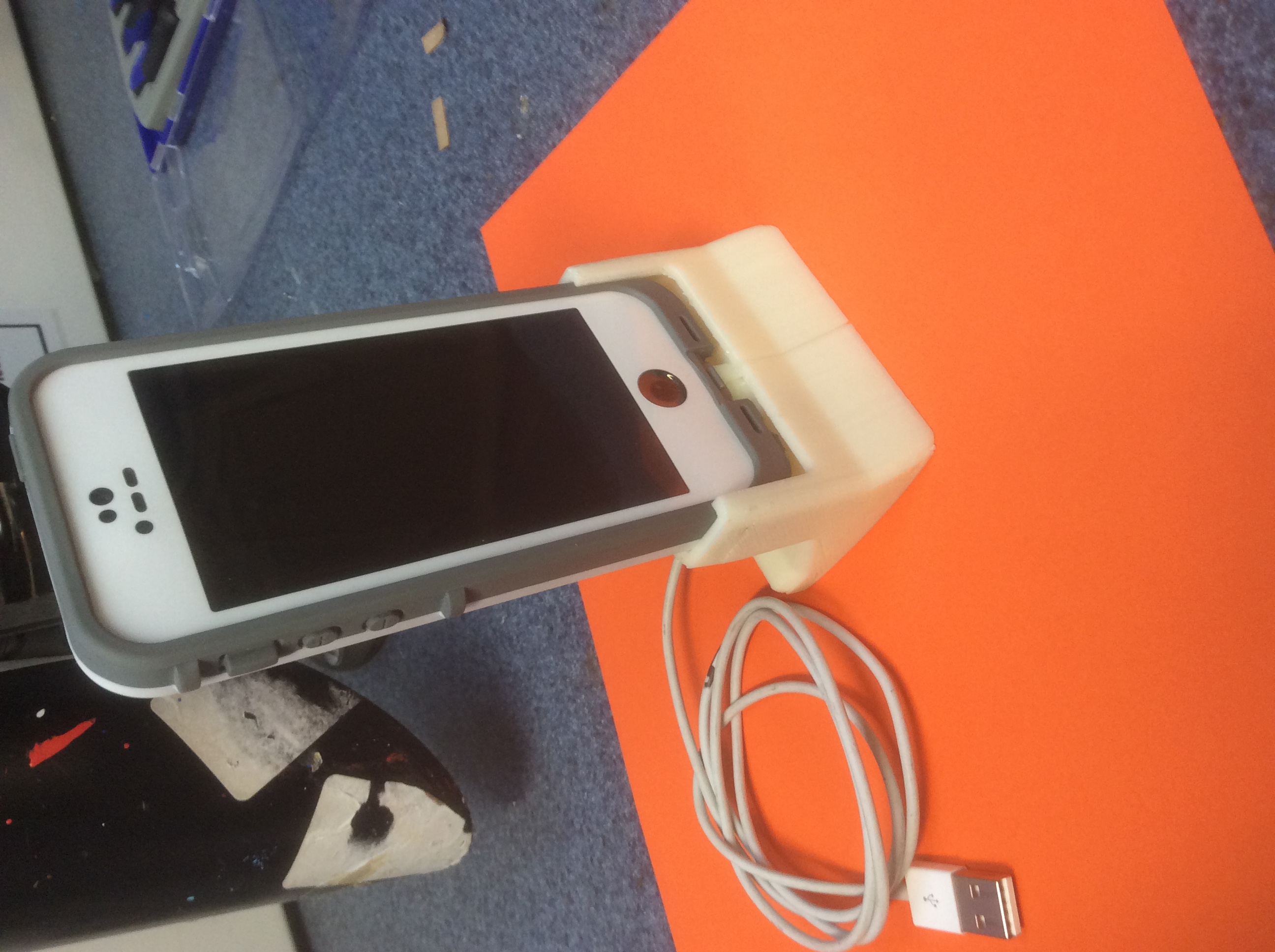 iPhone 5 Lifeproof phone holder