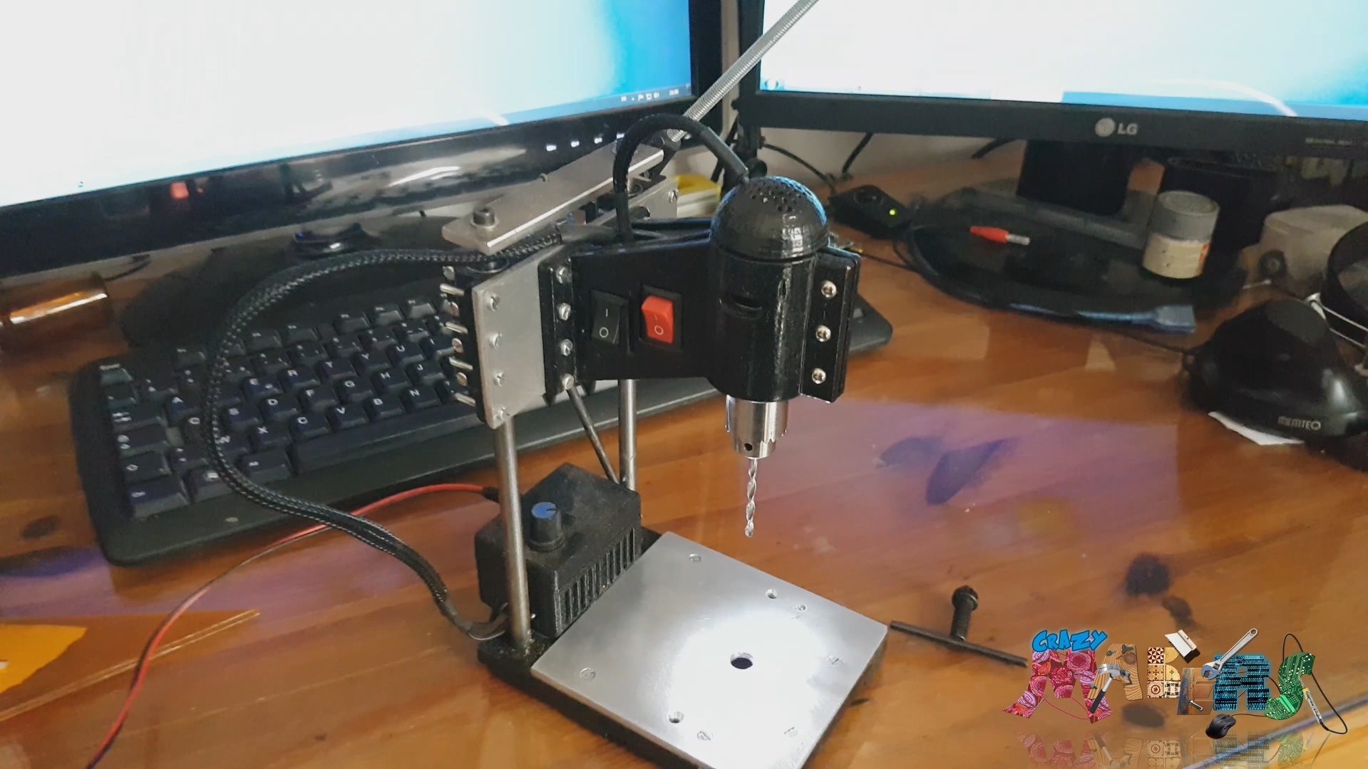 Drill holder for desktop mini drill