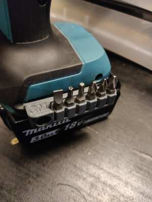 Makita bit holder with magnets | 3d print model