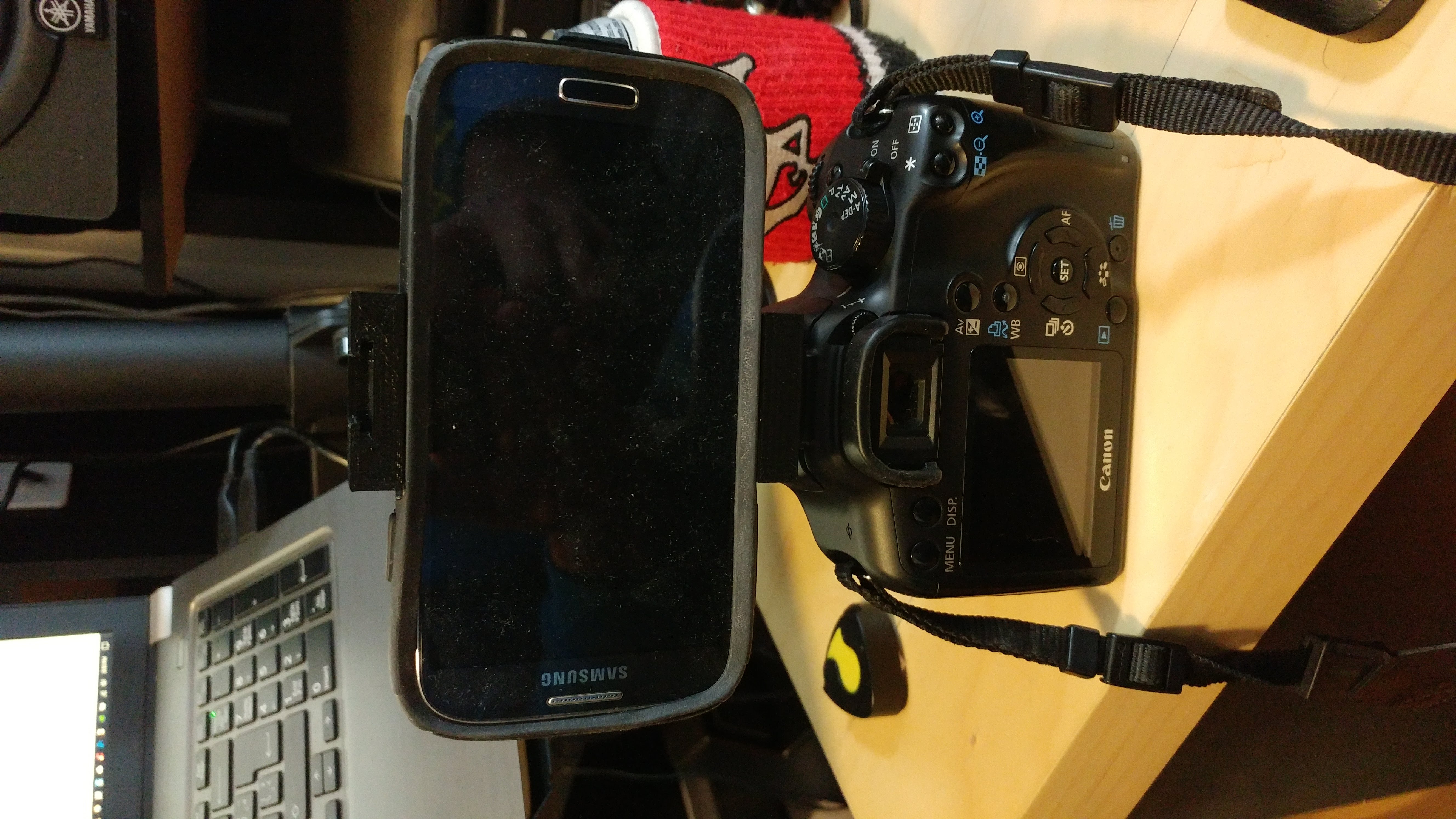 Hotshoe Adjustable Cellphone Mount