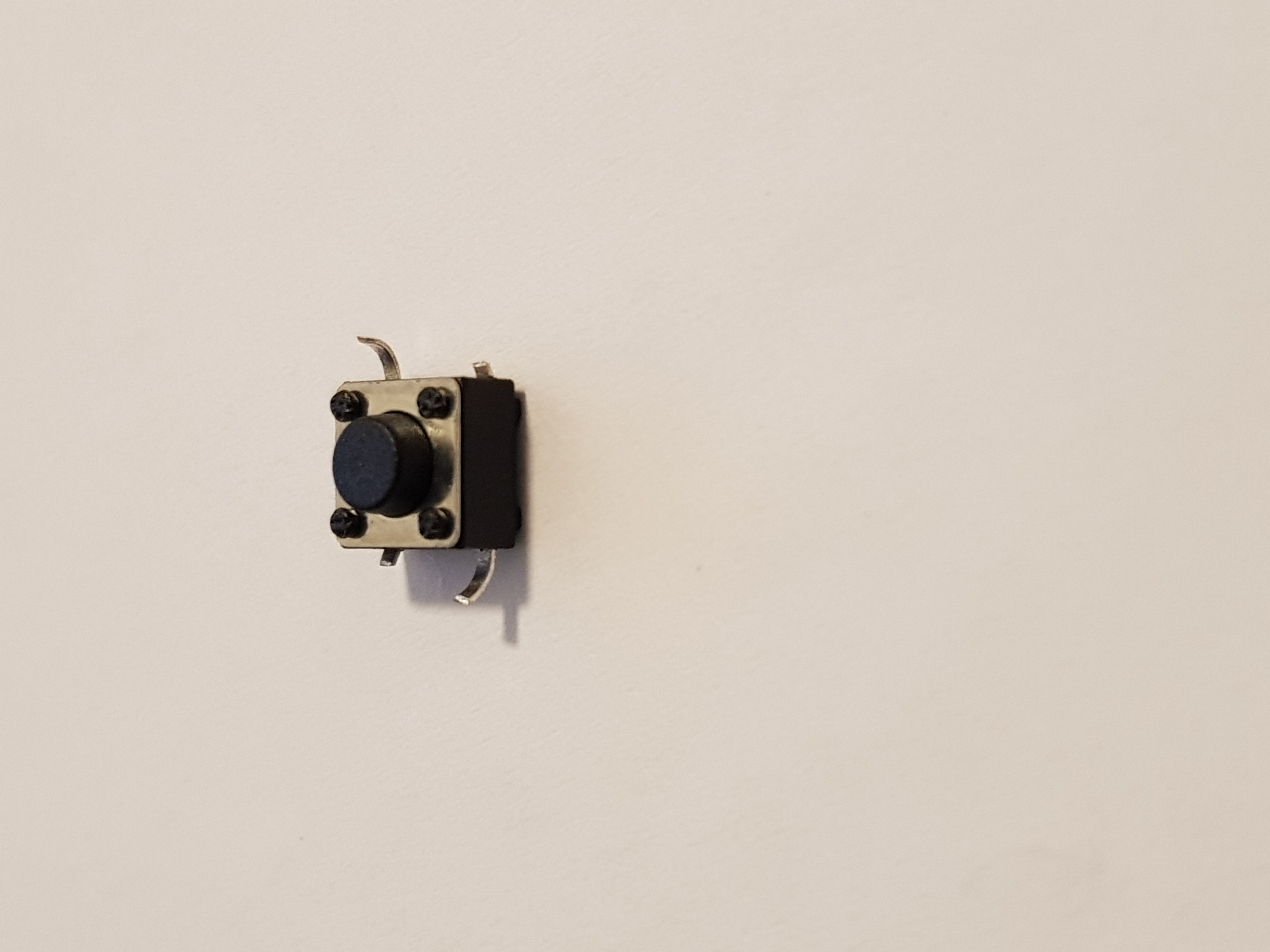 Raspberry Pi W Zero case + on_reset push button switch