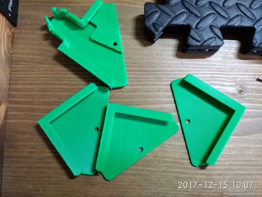 [CR-10] IKEA Lots Mirror and 4mm Cork Insulation Holder with Cable Relief | 3d print model