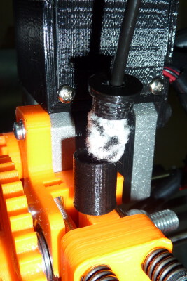 Tiny slipover filamentcleaner | 3d print model