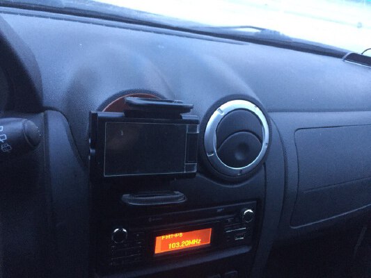 Largus, Dacia, Logan air duct cover, holder for phone | 3d print model