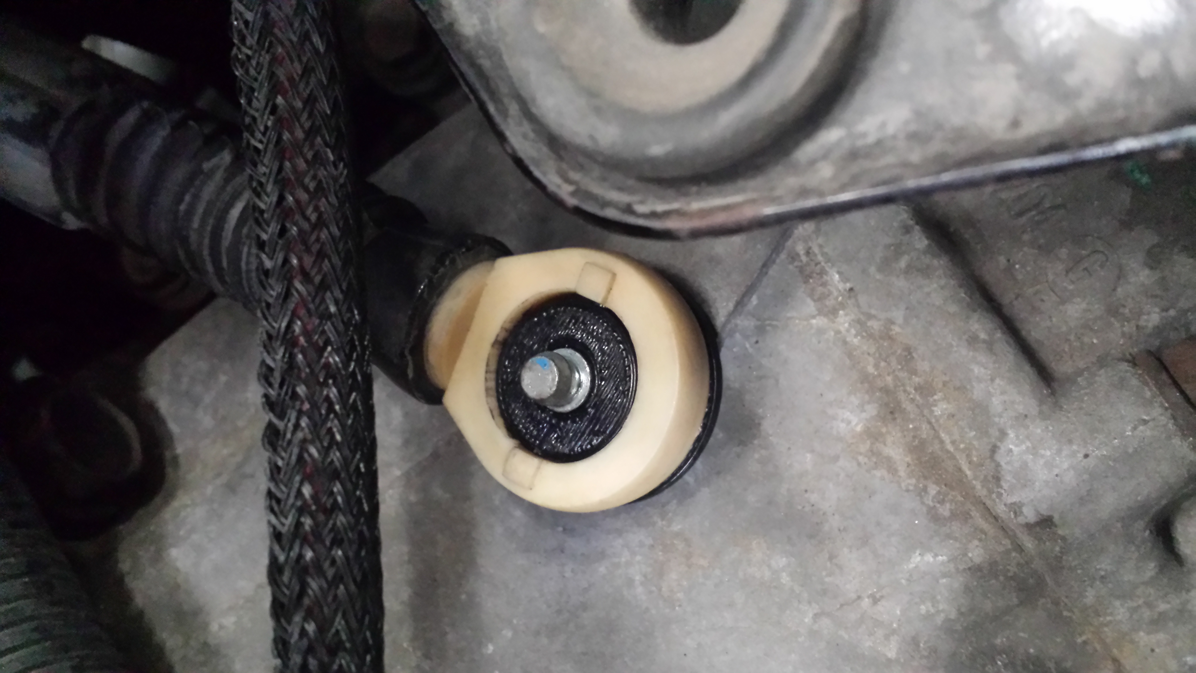 shift linkage bushing - 2009 pt cruiser