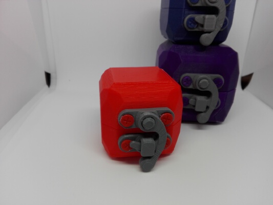 lowpoly cube box ringbox with hasp | 3d print model